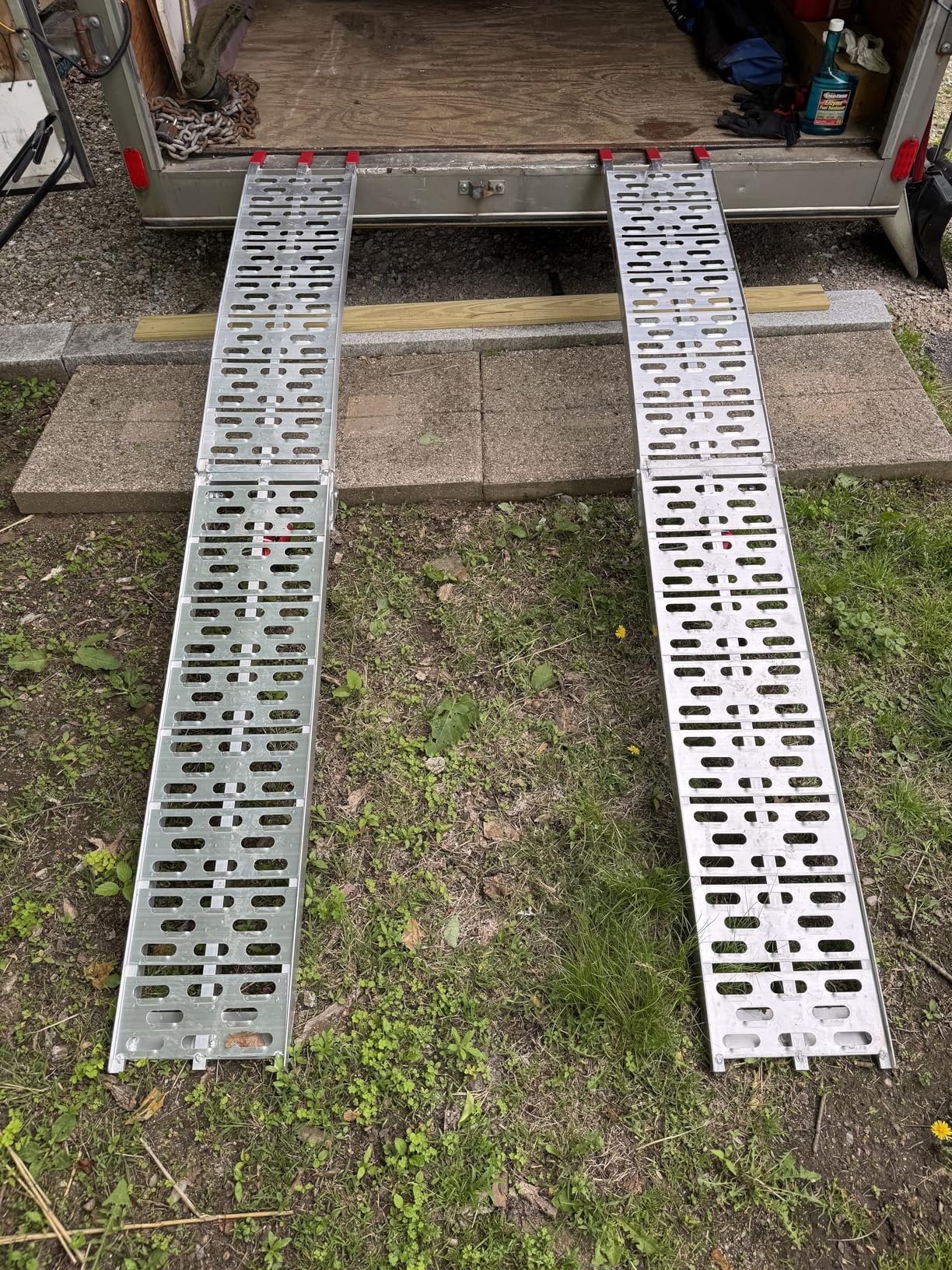 7.5' Folding Arched Aluminum Loading Truck Ramps (2 pc Set) for ATVs, UTVs, Motorcycles, Dirt Bikes, 4 Wheelers, Lawnmowers, 90