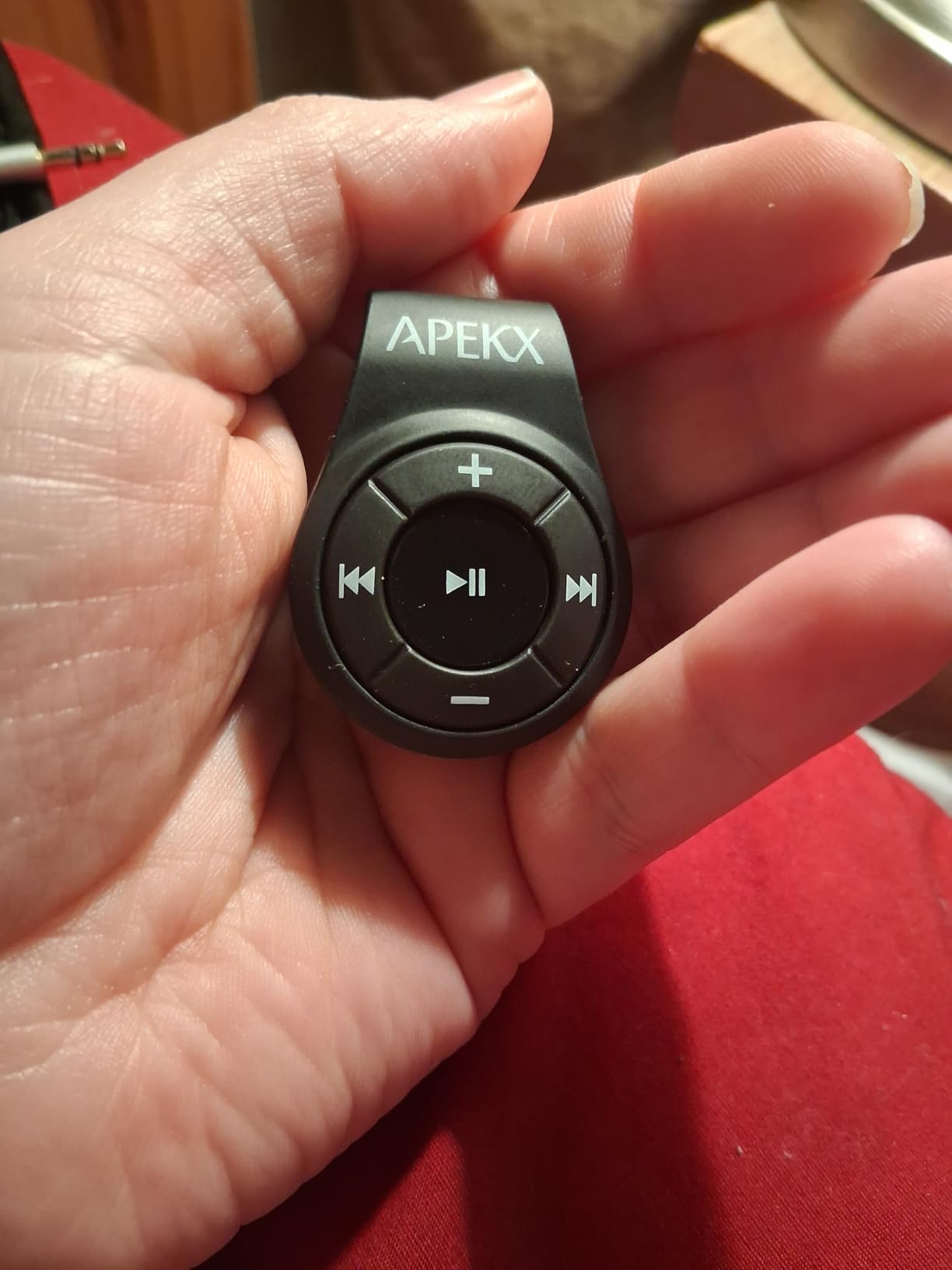 APEKX Clip Bluetooth Audio Adapter for Headphones, Headset, Speaker, Wireless Receiver with MIC for Hands-Released Call and Music customer photo 1