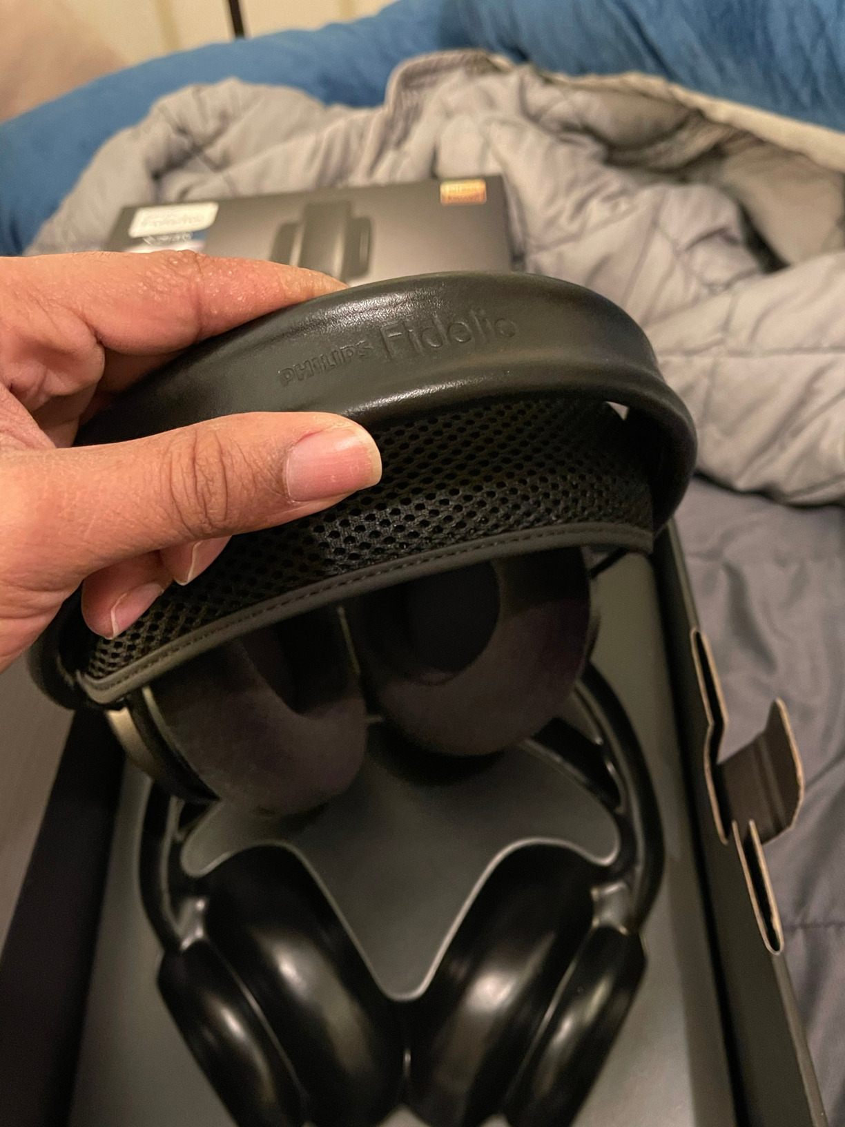 Philips Fidelio X2HR Over The Ear Open Back Wired Headphone 50mm Drivers- Black Professional Studio Monitor Headphones customer photo 2