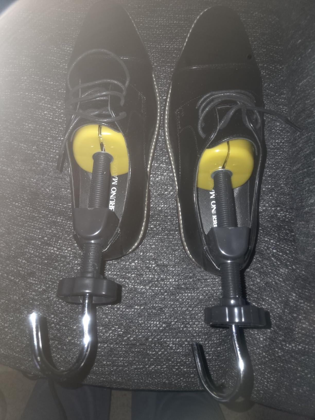 Eachway Pair of Professional 2-Way Premium Shoe Stretcher Tough Plastic Shoe Trees, Adjustable Length & Width Durable Shoe Shaper for Men and Women customer photo 2