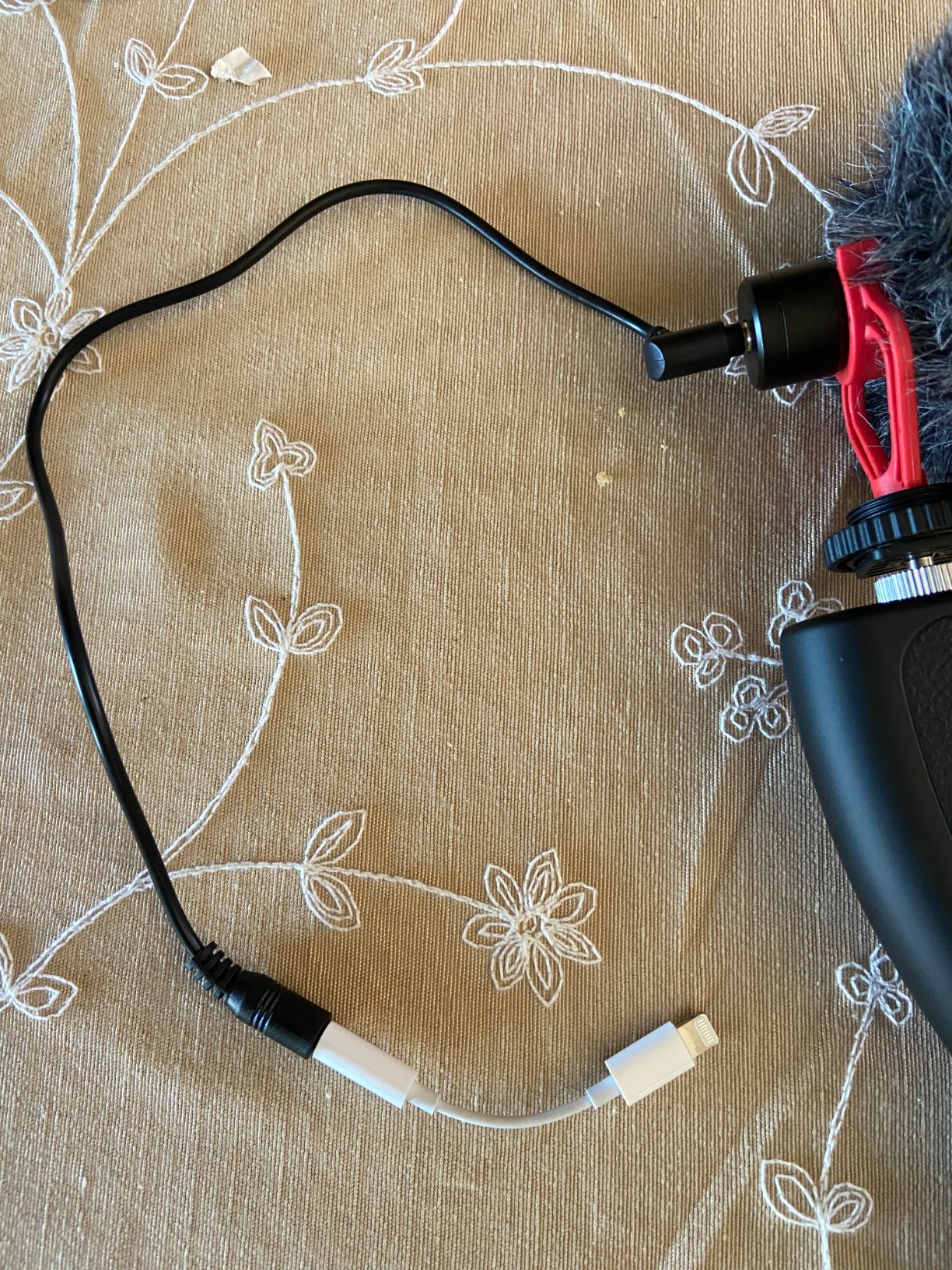 Movo VXR10 Universal Shotgun Mic for Camera customer photo 1