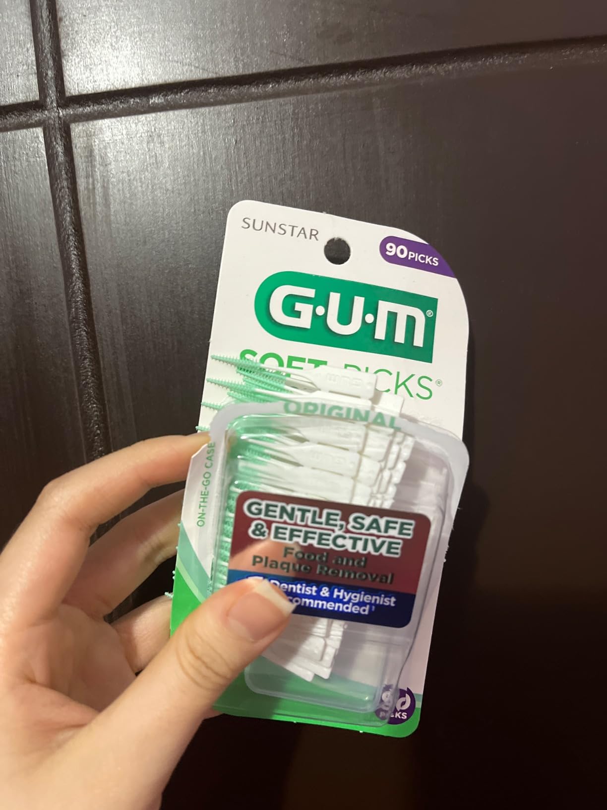 GUM Soft-Picks Original, Easy to Use Dental Picks for Teeth Cleaning and Gum Health, Disposable Interdental Brushes with Convenient Carry Case, Dentist Recommended Dental Picks, 270 Count customer photo 1