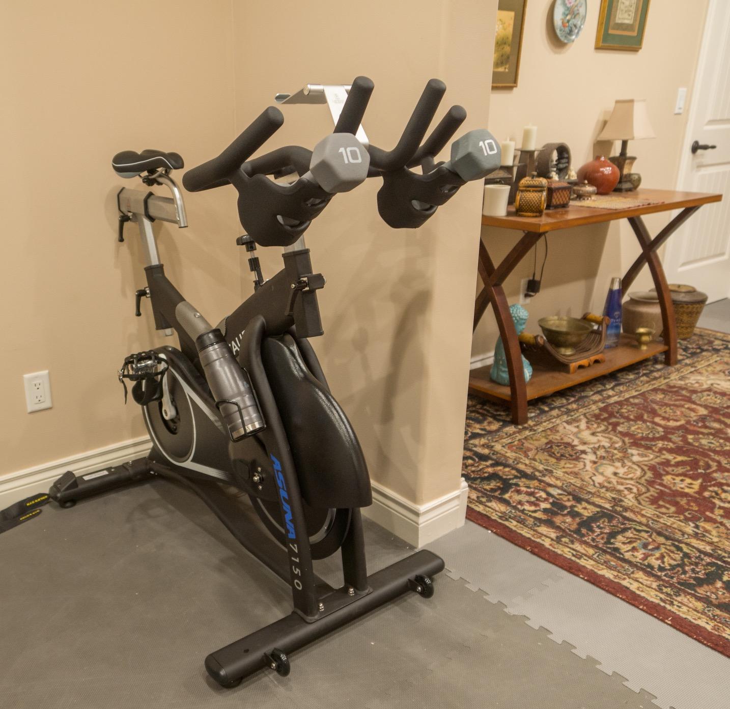 Sunny Health & Fitness Stationary Exercise Bike Machine w/ Adjustable Cushion Seat & Multi-Grip Handlebar customer photo 1