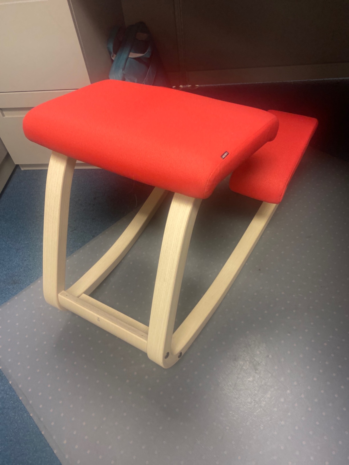 Varier Variable Balans Original Kneeling Chair Designed by Peter Opsvik (Red Revive Fabric with Natural Ash Base) customer photo 1