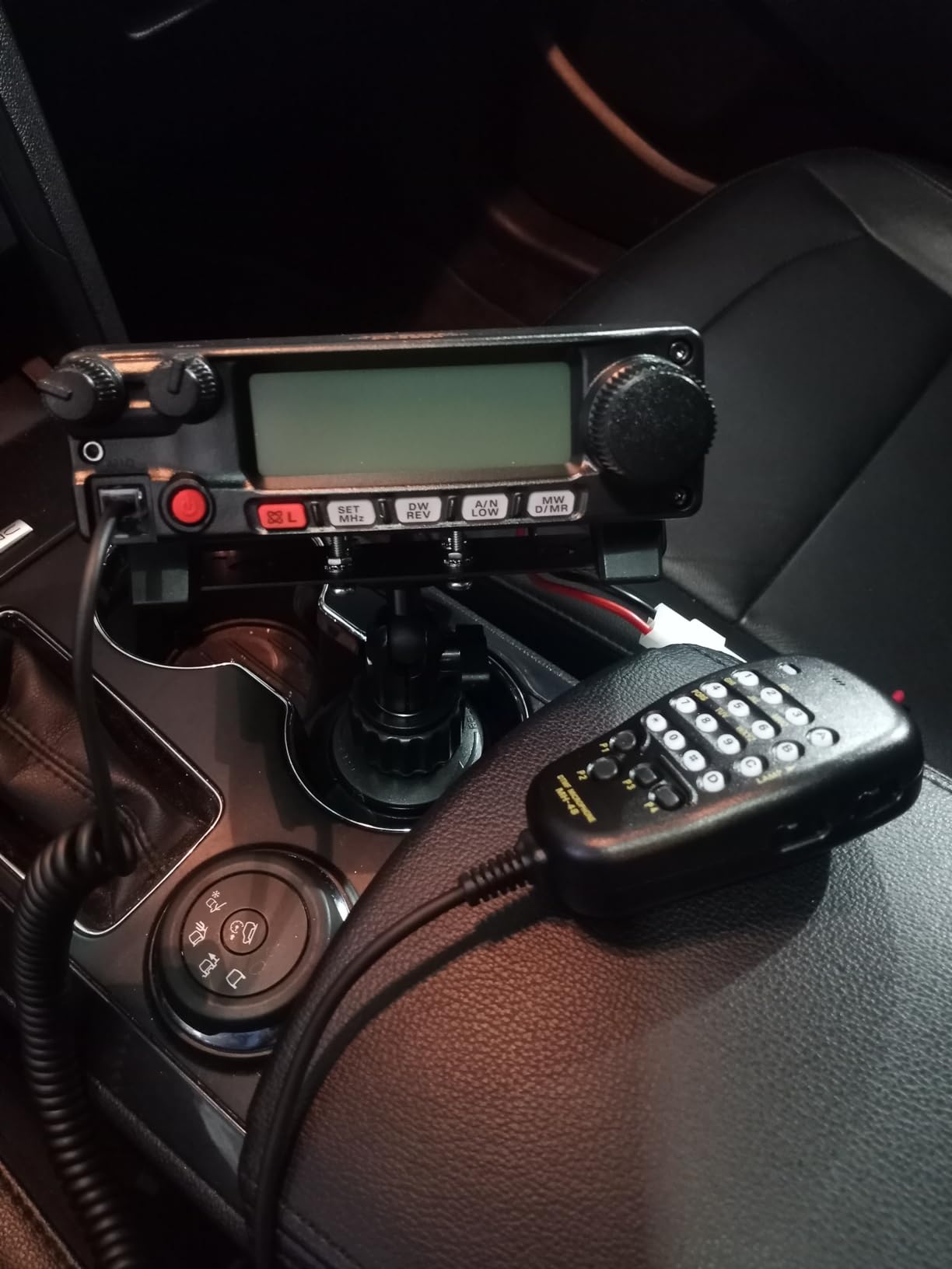 Yaesu FT-2980R 144 MHz Single Band Mobile Transceiver 80 Watts customer photo 5