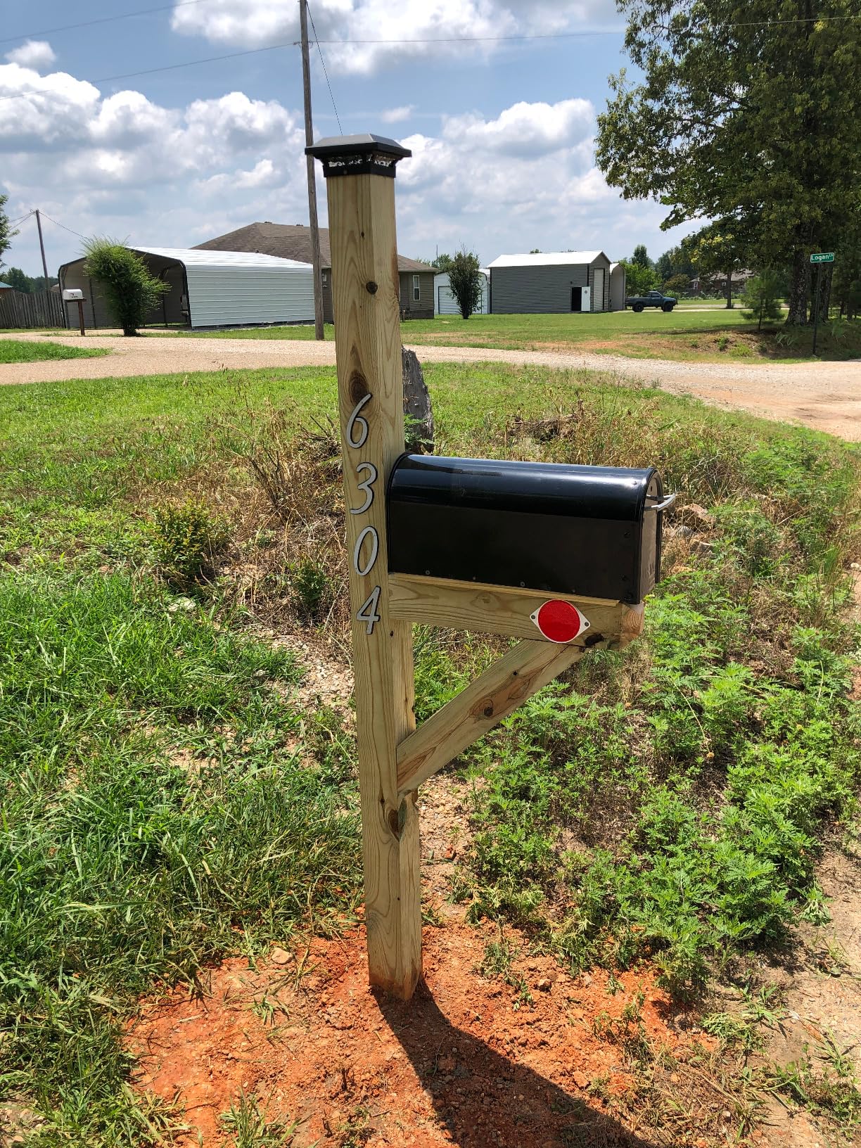Architectural Mailboxes Franklin Post Mount Mailbox, Black with Silver Accents, FM110BEC customer photo 1