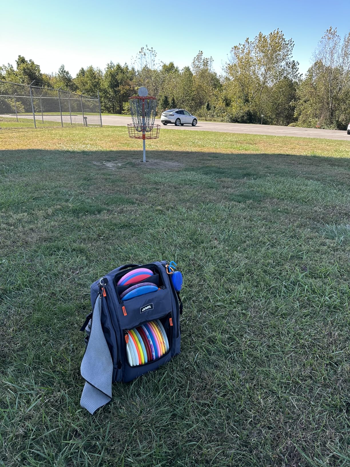 Voyager Lite Backpack Disc Golf Bag (Choose Your Favorite Color) customer photo 2