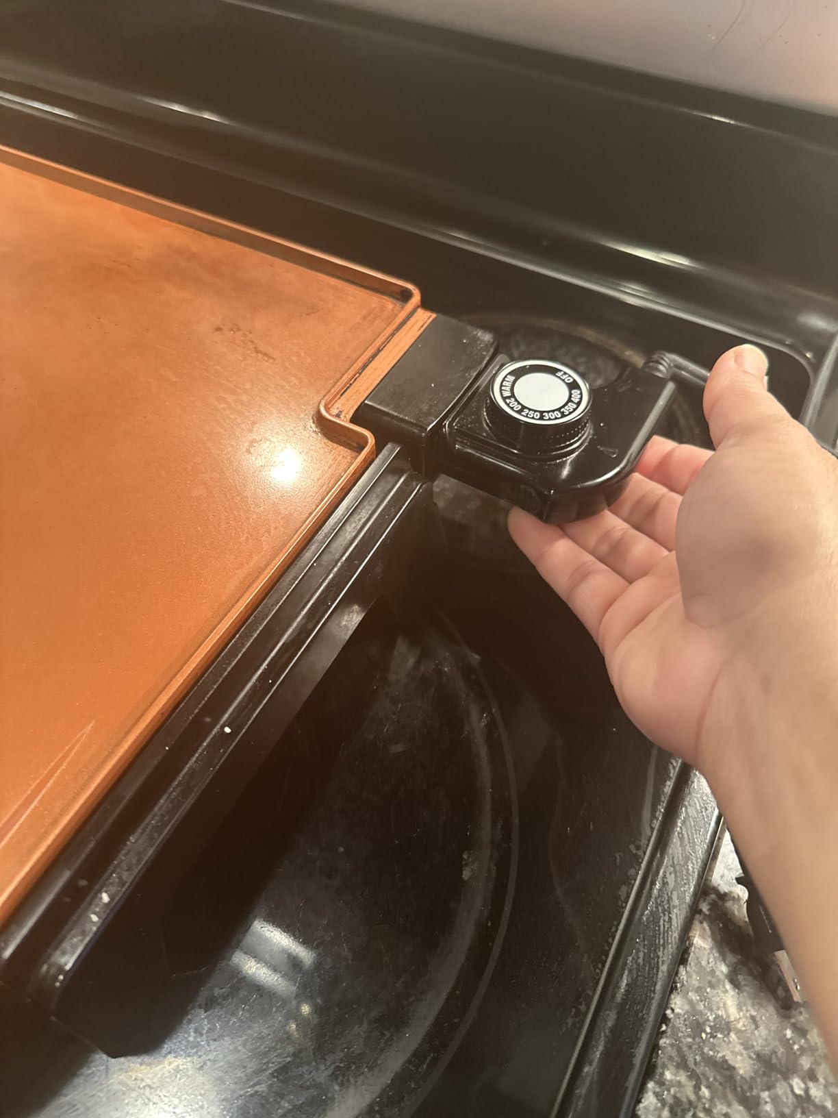bella XL Electric Ceramic Titanium Griddle, Make 15 Eggs At Once, Healthy-Eco Non-stick Coating, Large Submersible Cooking Surface, 12
