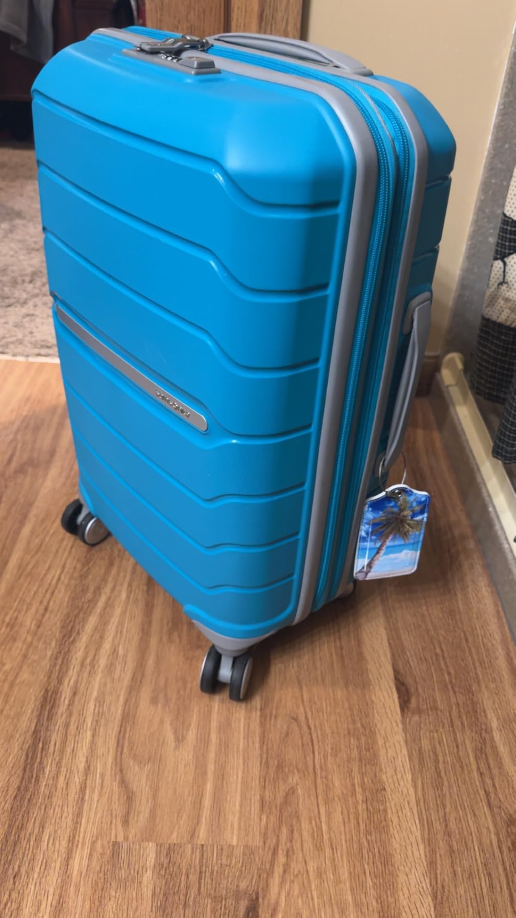 Samsonite Freeform 28-Inch Large Luggage with Dual 360° Spinner Wheels - Checked Suitcase - TSA Lock, Navy customer photo 1