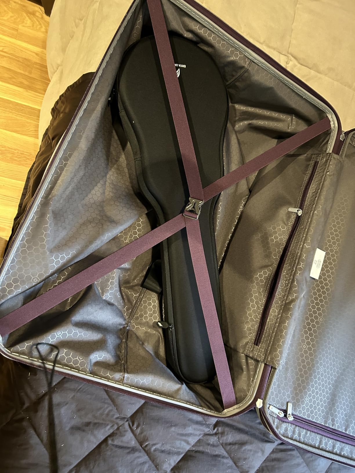 Samsonite Freeform 28-Inch Large Luggage with Dual 360° Spinner Wheels - Checked Suitcase - TSA Lock, Navy customer photo 2