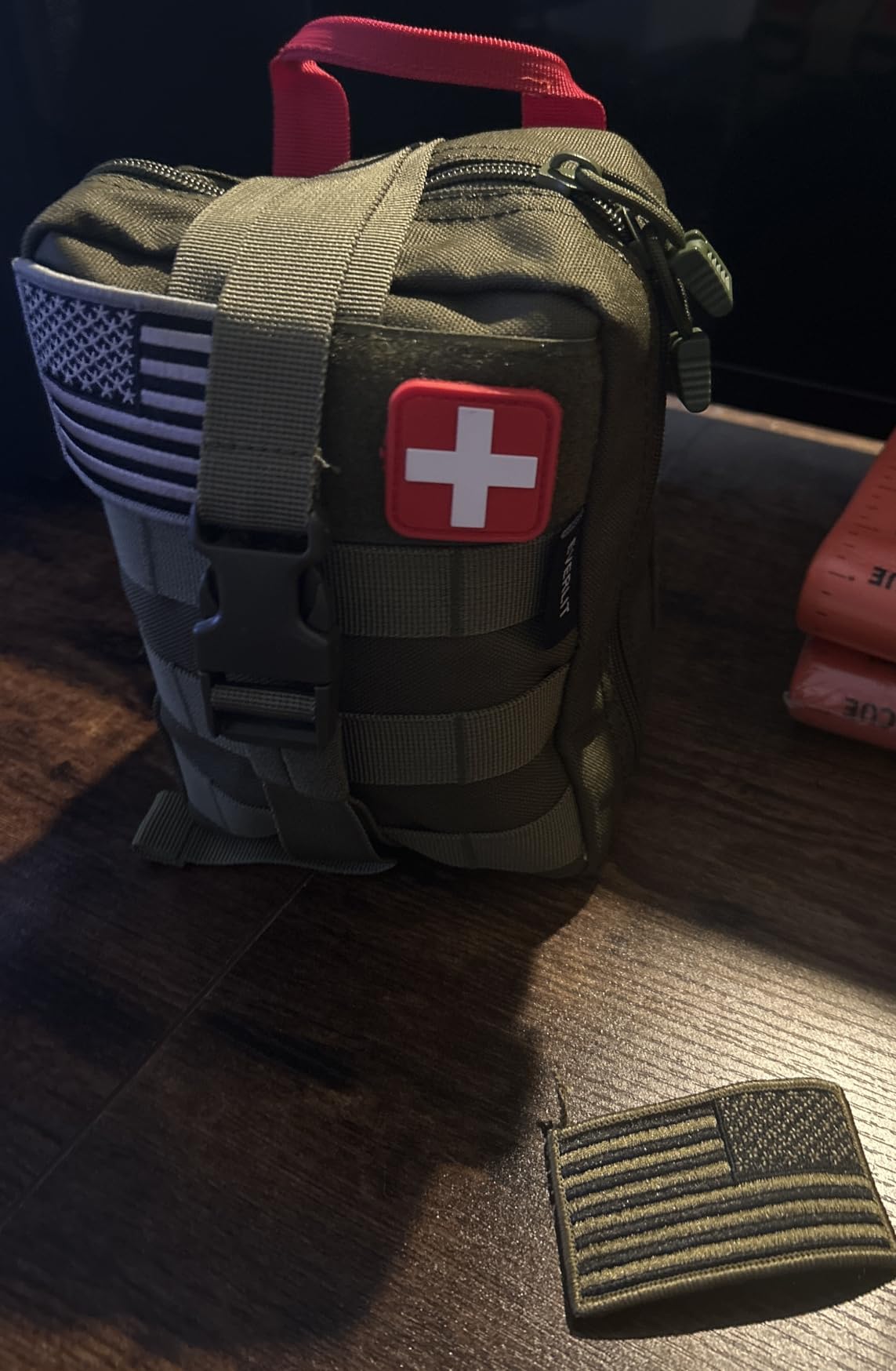 EVERLIT 250 Pieces Survival First Aid Kit IFAK EMT Molle Pouch Survival Kit Outdoor Gear Emergency Kits Trauma Bag for Camping Boat Hunting Hiking Home Car Earthquake and Adventures customer photo 2