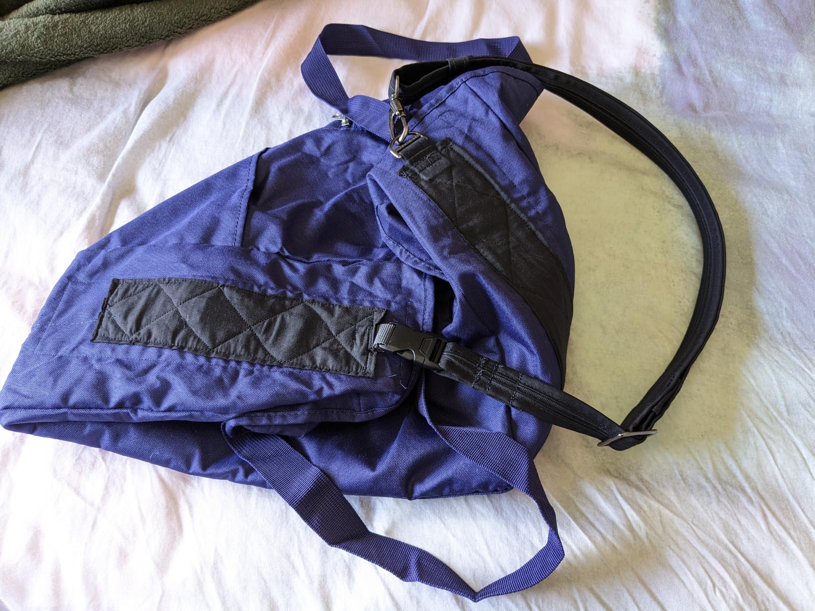 Samsonite Foldaway Packable Tote Sling Bag customer photo 2