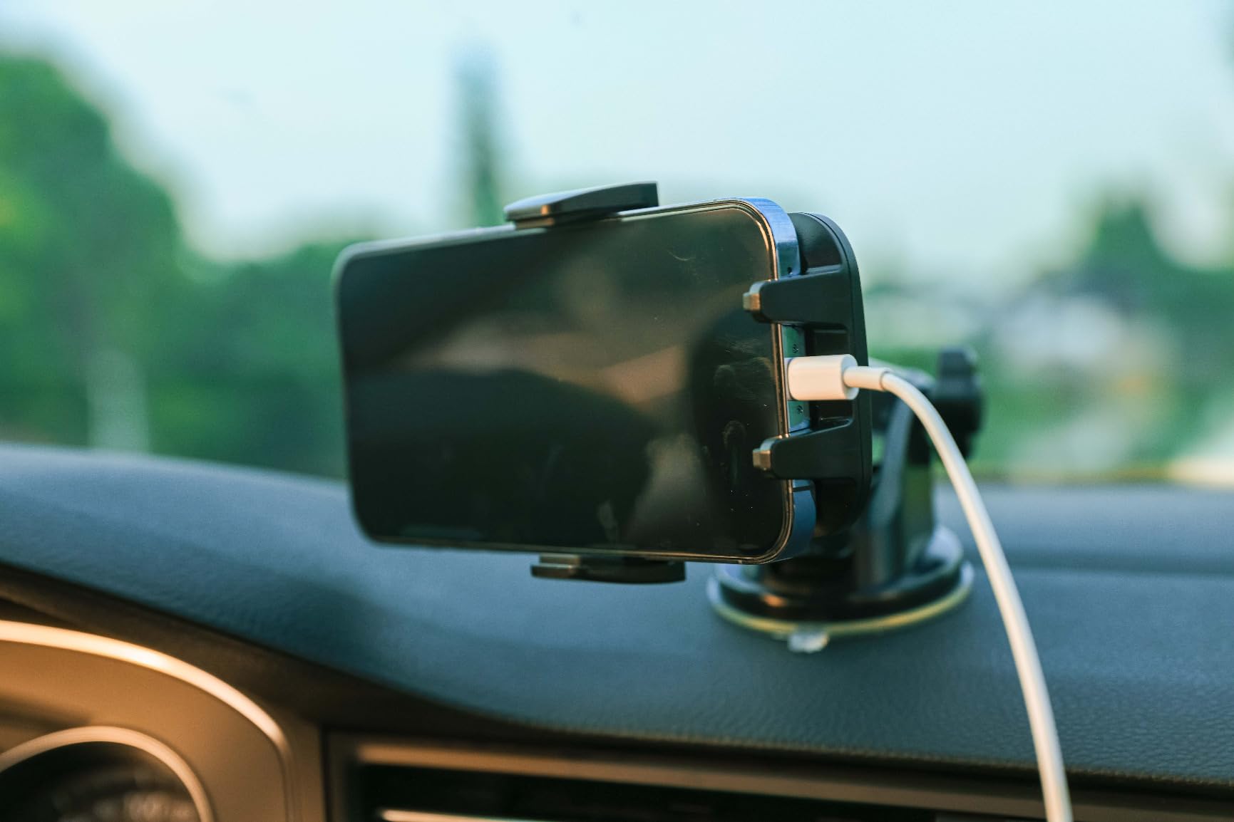 VANMASS 85+LBS Strongest Suction & Military-Grade Ultimate Car Phone Mount, Cell Phone Holder for Dash Windshield Vent for iPhone 17 Pro Max Automobile Accessory Kits, Ink Black customer photo 2