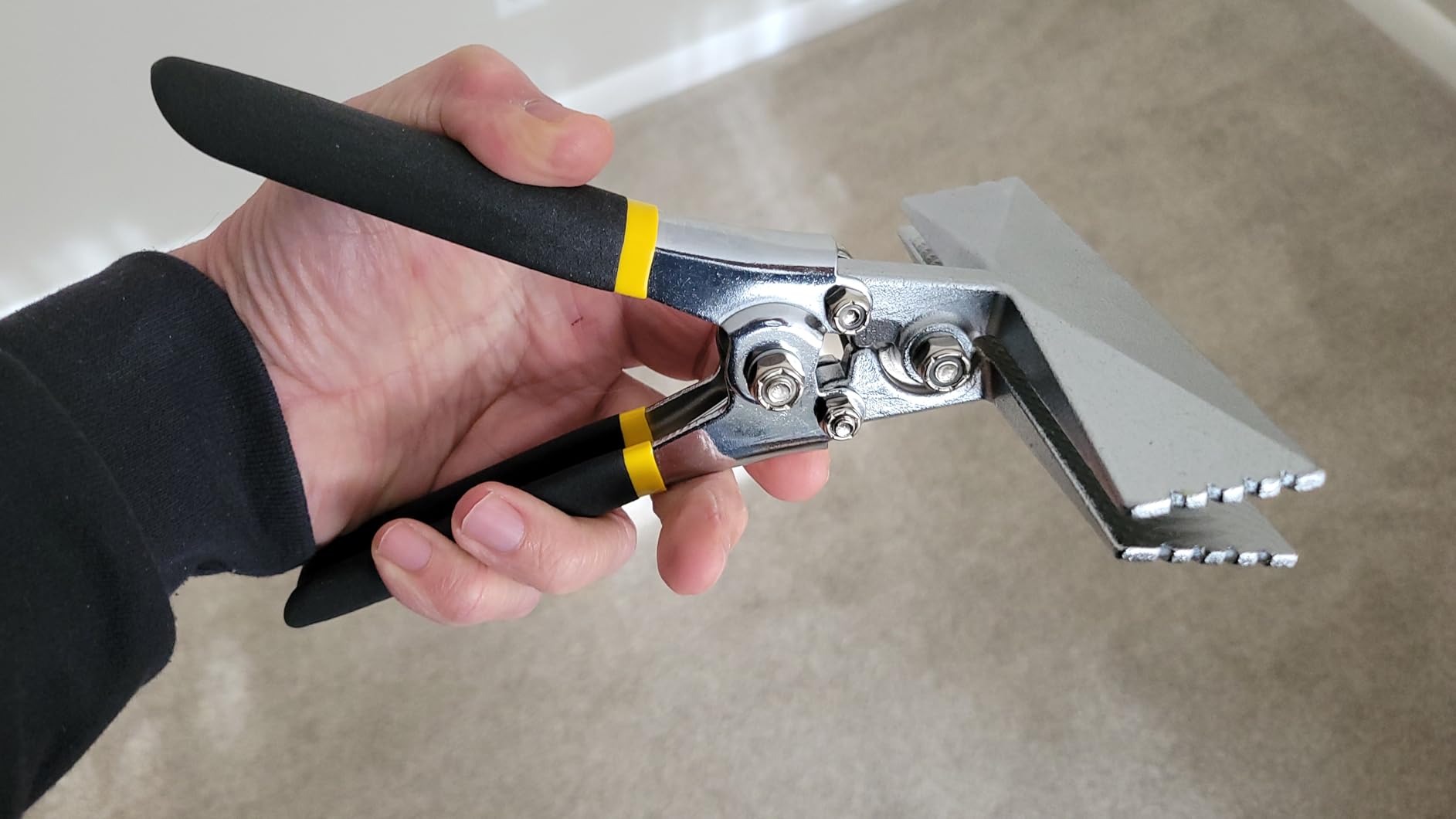 HURRICANE Sheet Metal Hand Seamer, 6 Inch Straight Jaw Sheet Bender Tools for Flattening Metal, Bending Pliers with Double Dipped Cushion Handle, Grip Strength and Versatility customer photo 1