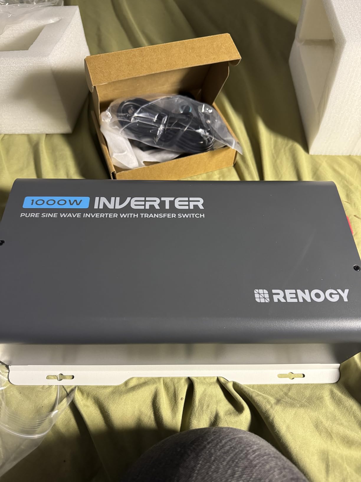 Renogy Inverter P2 2000W Pure Sine Wave Inverter 12V DC to 110V AC Converter with Built-in 5V/2.1A USB / Hardwire Port, Remote Controller customer photo 2