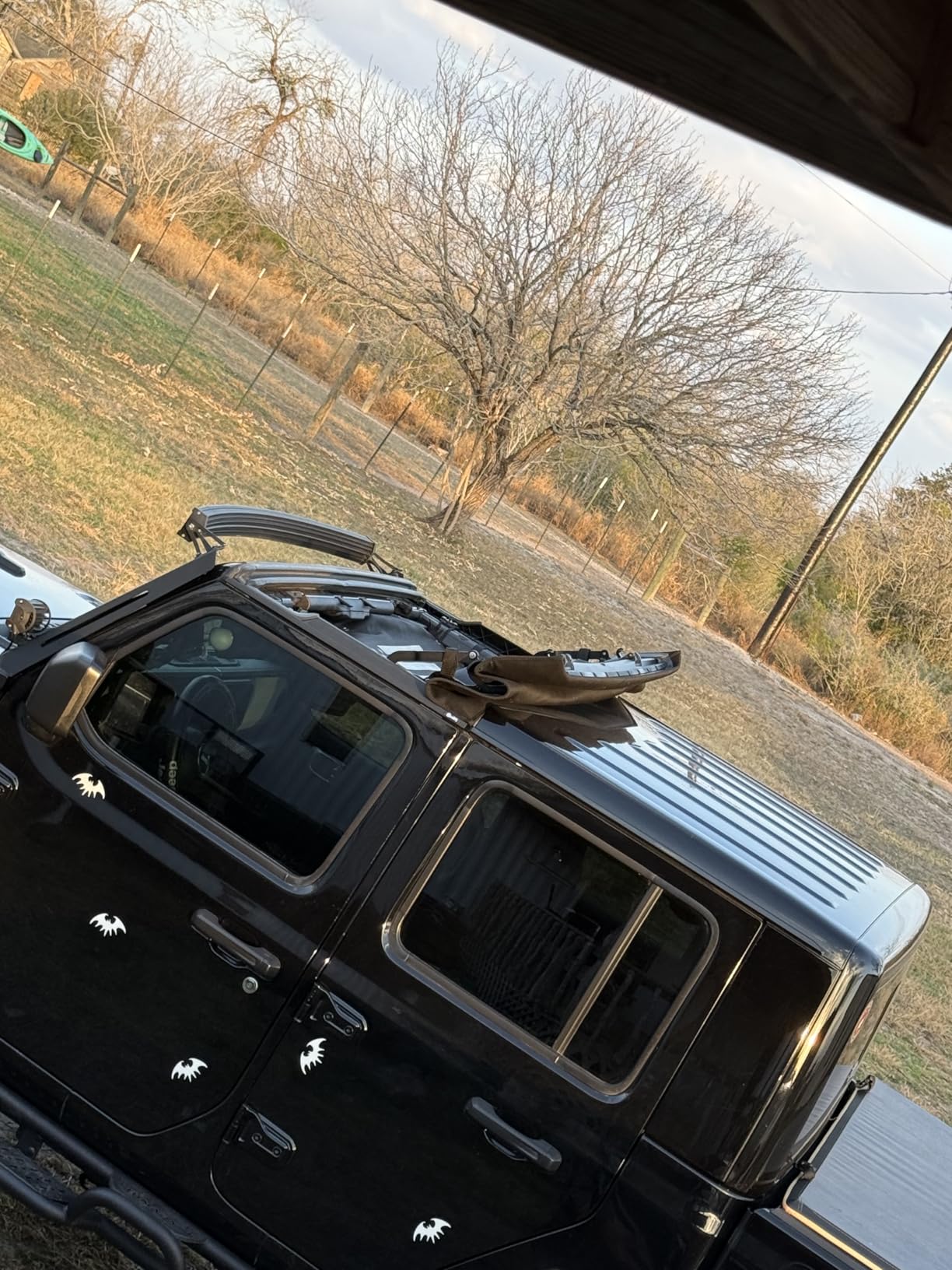 Bestop 5245417 Black Twill Sunrider for Hardtop 2018-Current Jeep Wrangler JL & Jeep Gladiator customer photo 1