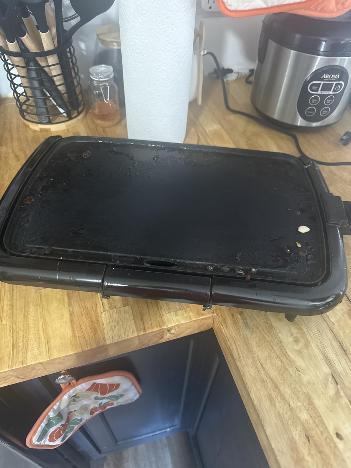 OVENTE Electric Griddle with 16 x 10 Inch Non-Stick Plate, Black GD1610B customer photo 2