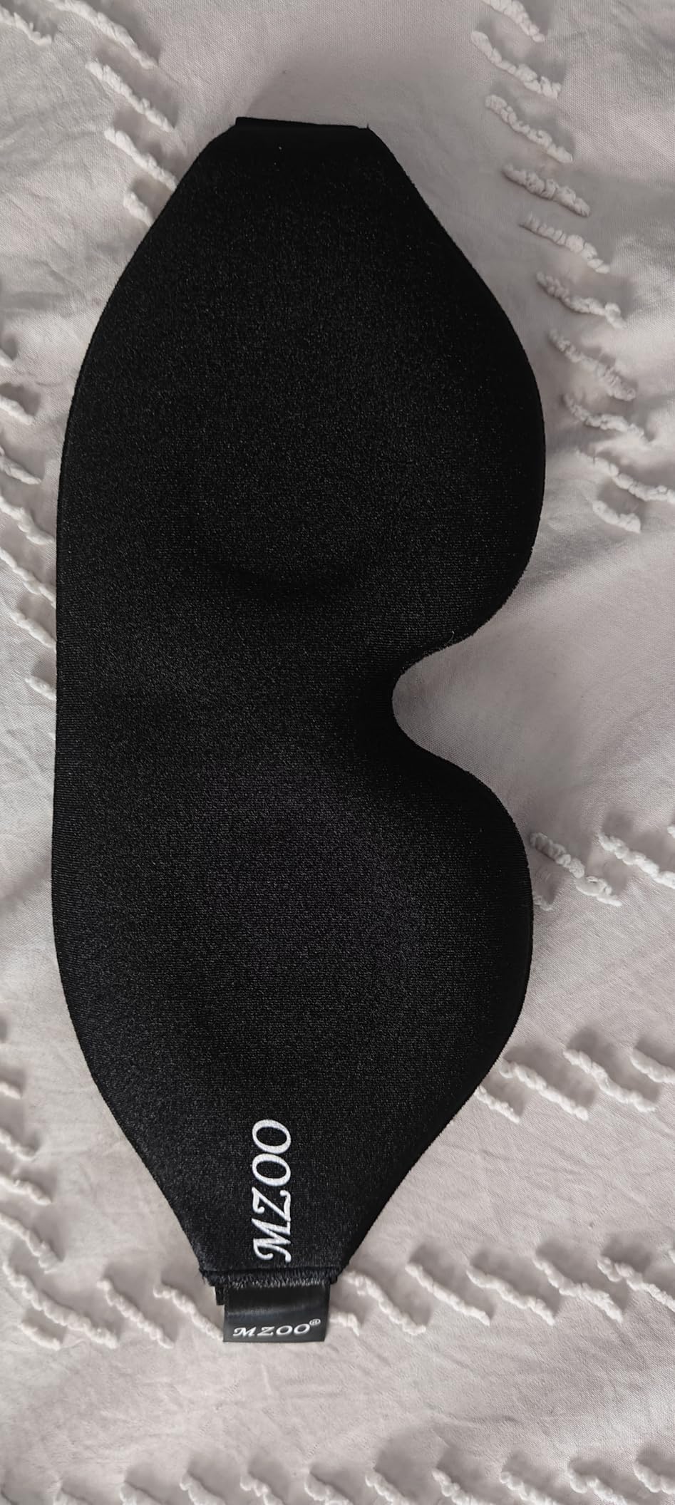 MZOO Luxury Sleep Eye Mask for Side Sleeper Men Women, Zero Eye Pressure 3D Sleeping Mask, Light Blocking Patented Design Night Blindfold, Soft Eye Shade Cover for Travel, Black customer photo 1