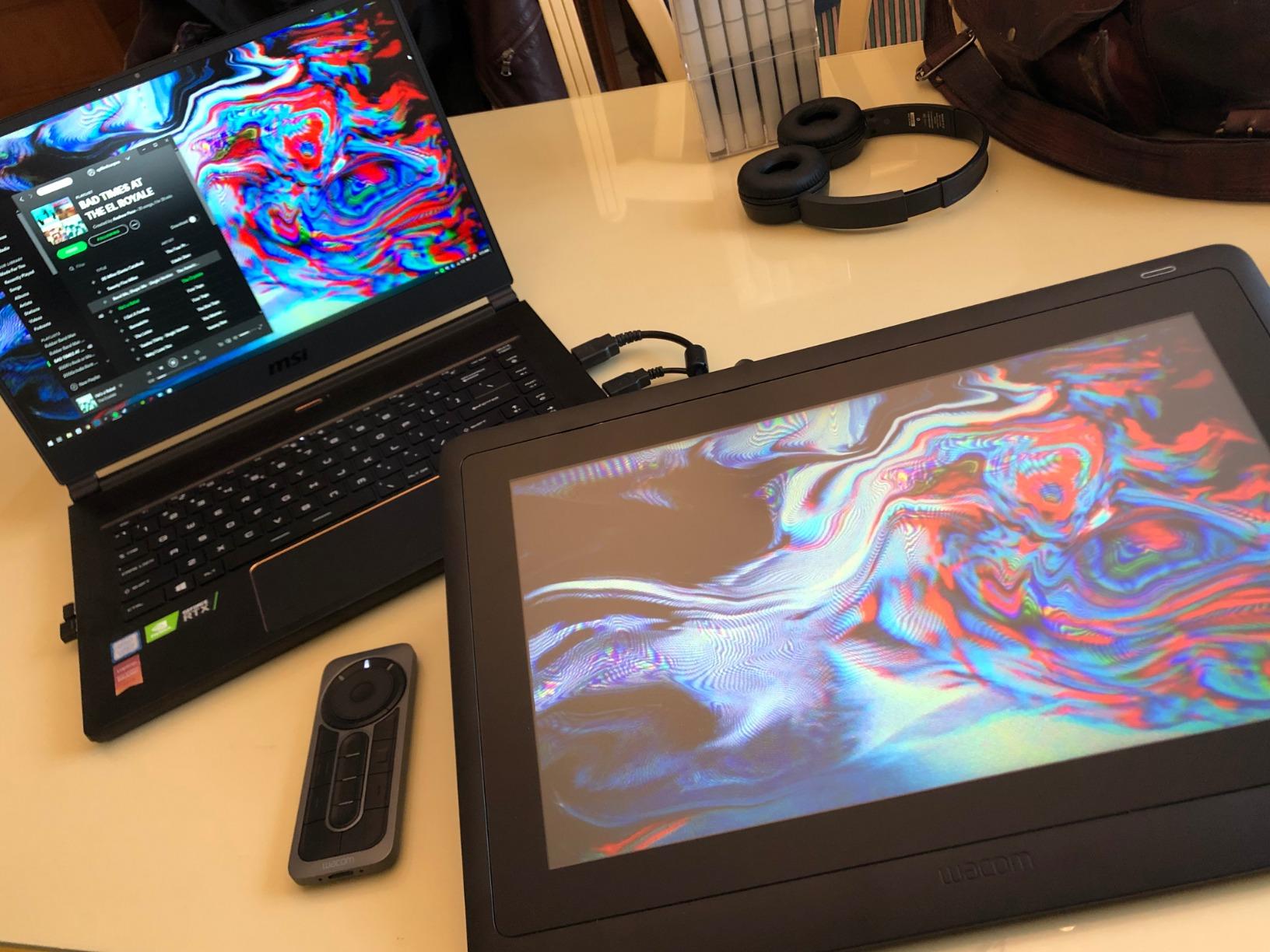 Cintiq 16 Drawing Tablet with Screen, 15.4