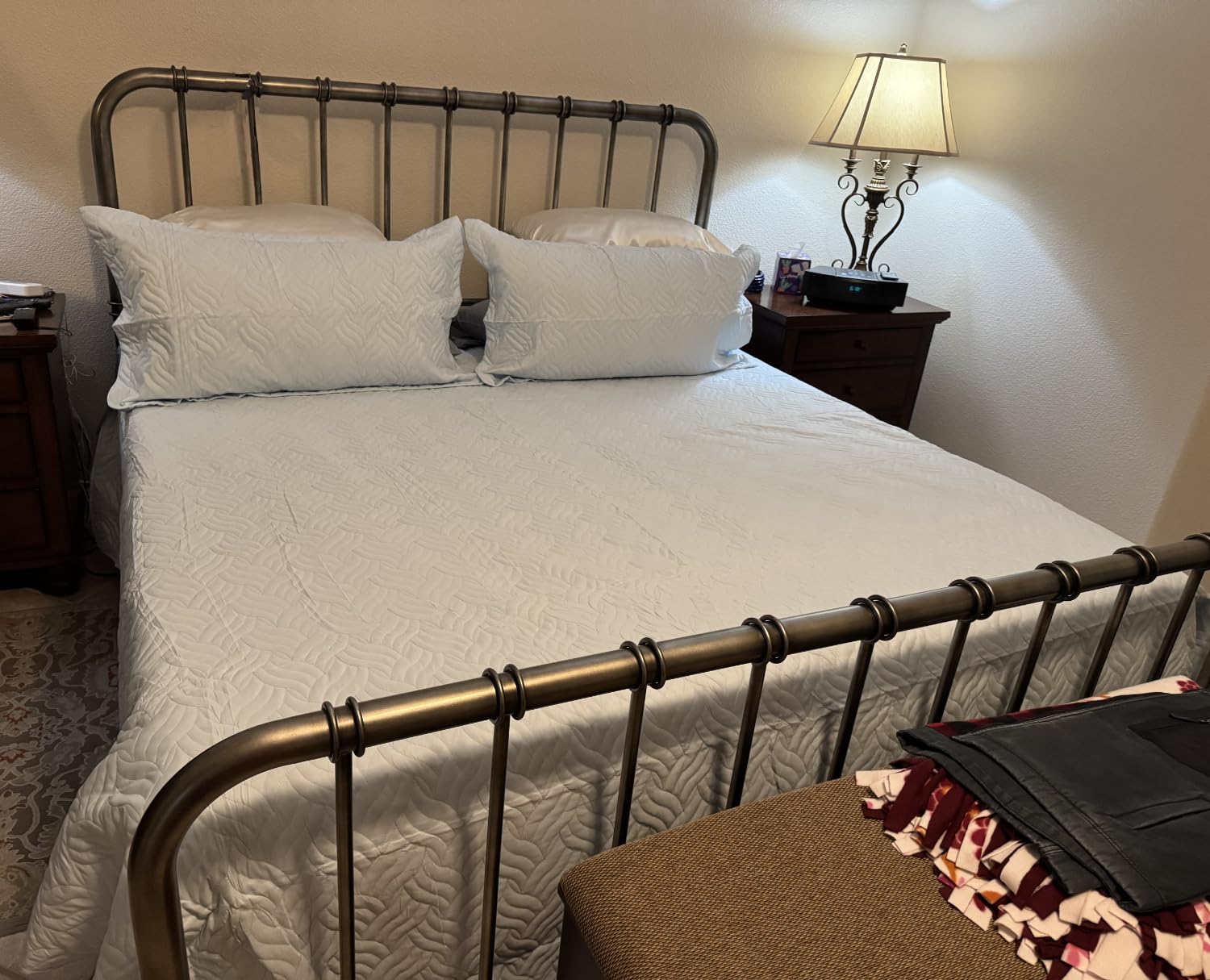 Sven & Son Harmony Adjustable Bed Base, Head and Foot Lift, Massage, Under-Bed Lights, USB, Gel Memory, Zero Gravity Smart Frame - Split King + 12 inch Memory Foam Matt (Medium) customer photo 1