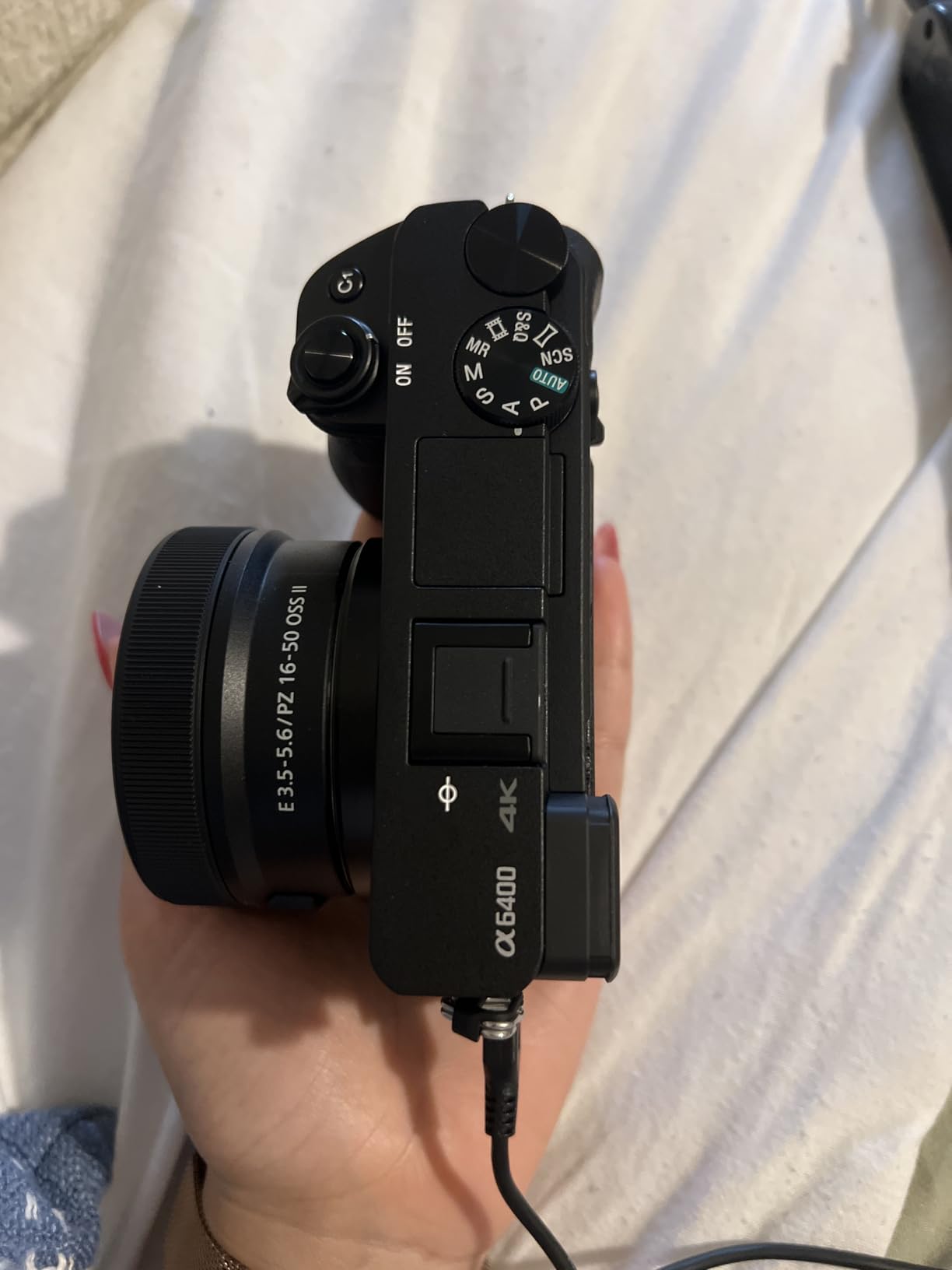 Sony Alpha a6400 Mirrorless Camera with 16-50mm Lens - APS-C, Real-Time Eye AF, 4K Video, Flip Screen customer photo 2