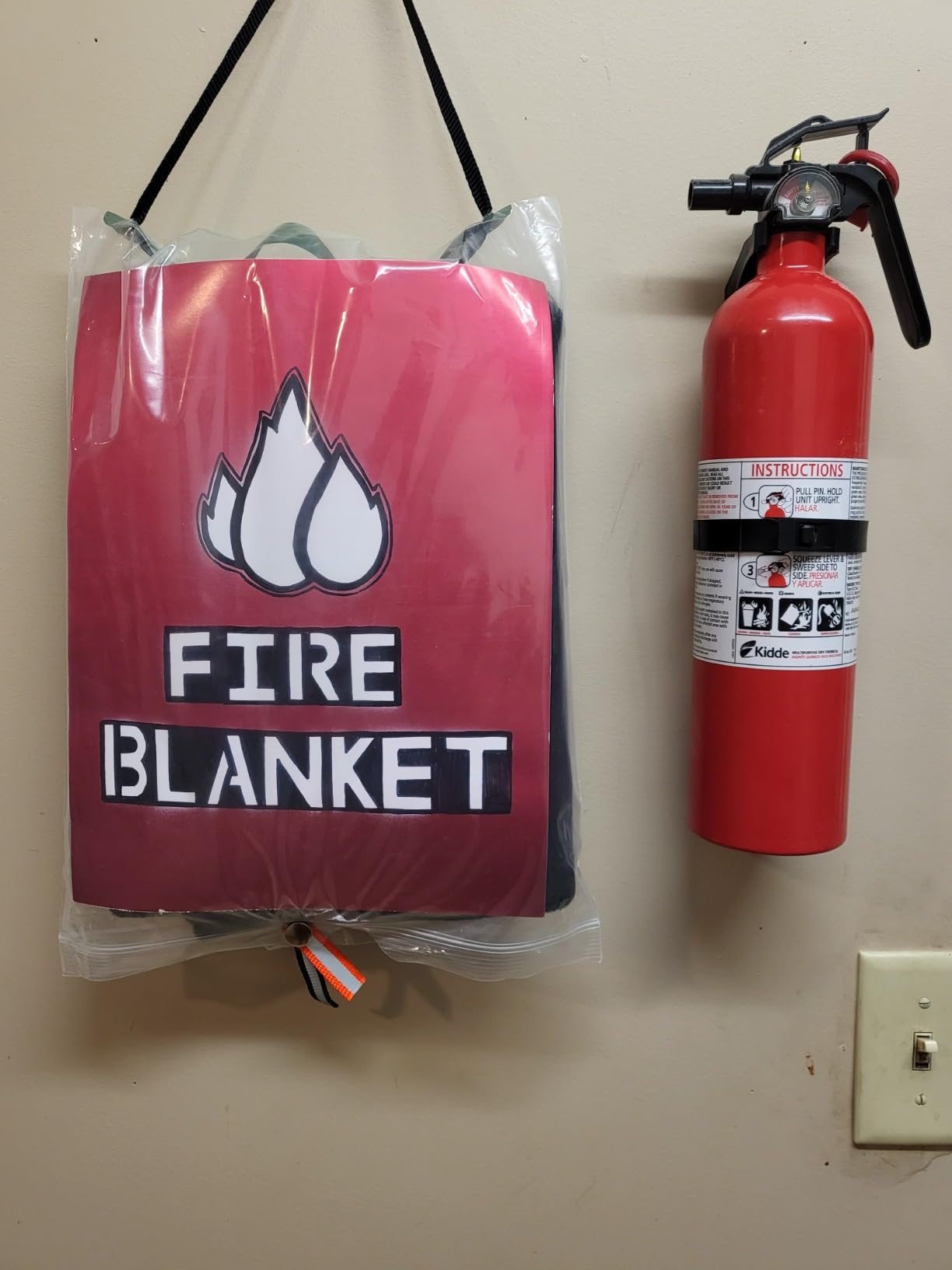 Waylander Fireproof Welding Blanket - Carbon Felt Fire Resistant Mat Made in USA | Flame Retardant Fabric, Heat Shield & Insulation Pad for Welding, Grills, Smokers, and Stoves (Up to 1800°F) customer photo 1