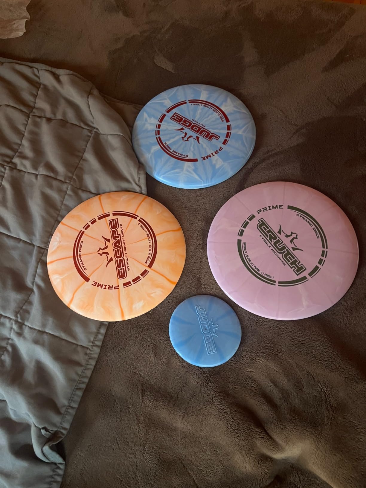 Dynamic Discs Prime Burst 4-Disc Golf Starter Set | Includes Putter, Midrange, Fairway & Driver + Mini Marker | Golf Discs Set for Beginners | 170-176g | Beginner Pack for Amateurs customer photo 2