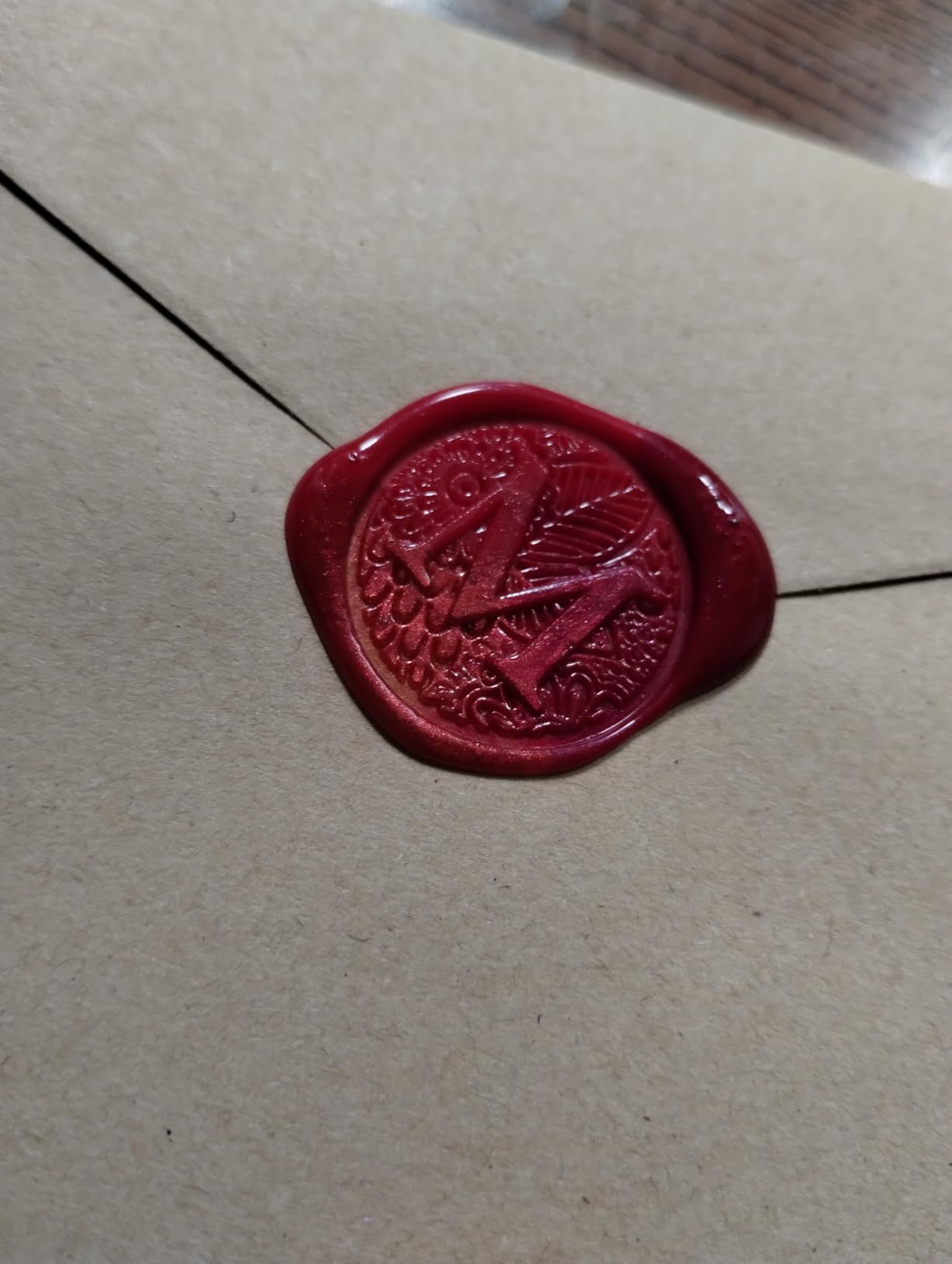 PAXCOO 624Pcs Sealing Wax Beads, Sealing Wax for Wax Seal Stamp, Hexagon Wax Seal Beads with A Wax Spoon and 4Pcs Tea Candles (24 Colors) customer photo 2