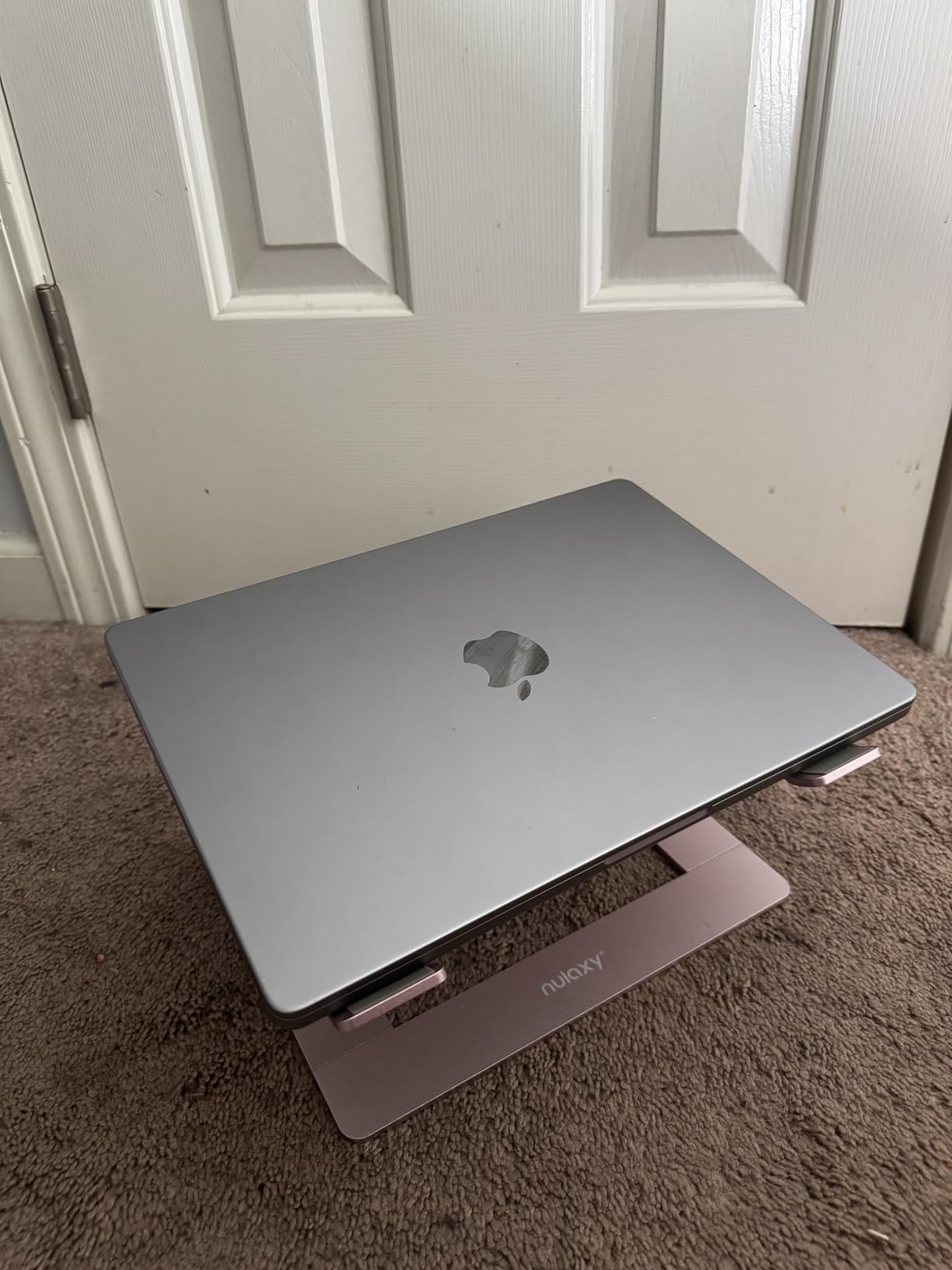 Nulaxy Full Aluminum Laptop Stand, Stable Support to 22 lbs, Open Cooling | Detachable for Portable Storage, Easy Setup, Saves Desk Space, Compatible with 10-16 Inch Laptops, Office Desk Accessories customer photo 2