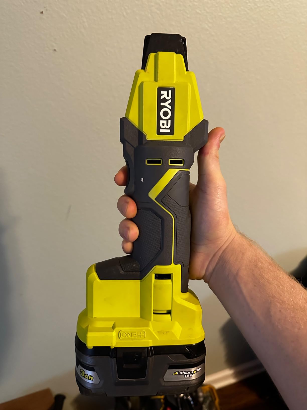 RYOBI ONE+ 18V Lithium-Ion Cordless PEX Tubing Clamp Tool (Tool Only) P660 customer photo 1