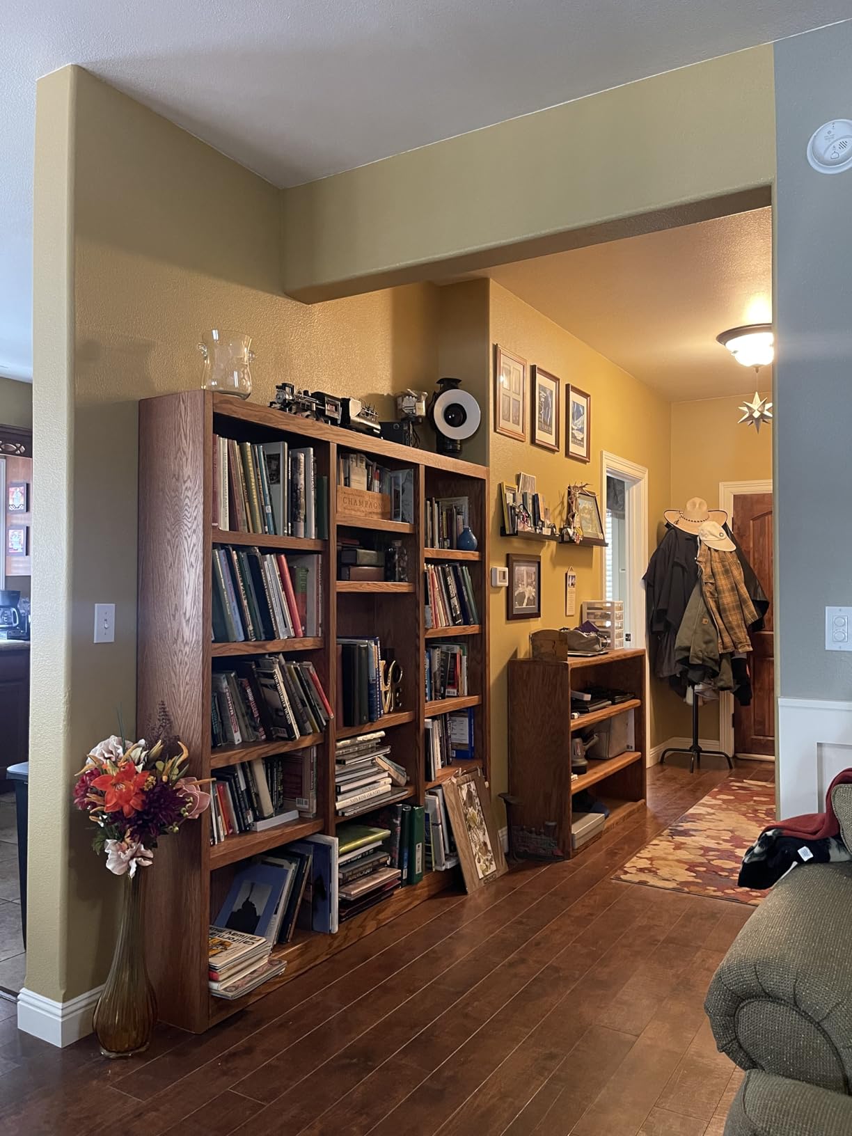 Concepts In Wood Traditional 72inches Tall 15-Shelf Triple Wide Wood Bookcase, Dry Oak customer photo 2