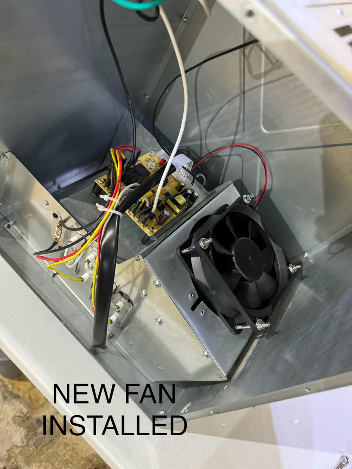 Wathai 12038 120mm x 38mm PWM Computer PC Case Fan 12V 4pin 5300rpm 230 CFM High Airflow Duall Ball CFM FG DC Brushless Cooling Fan customer photo 2
