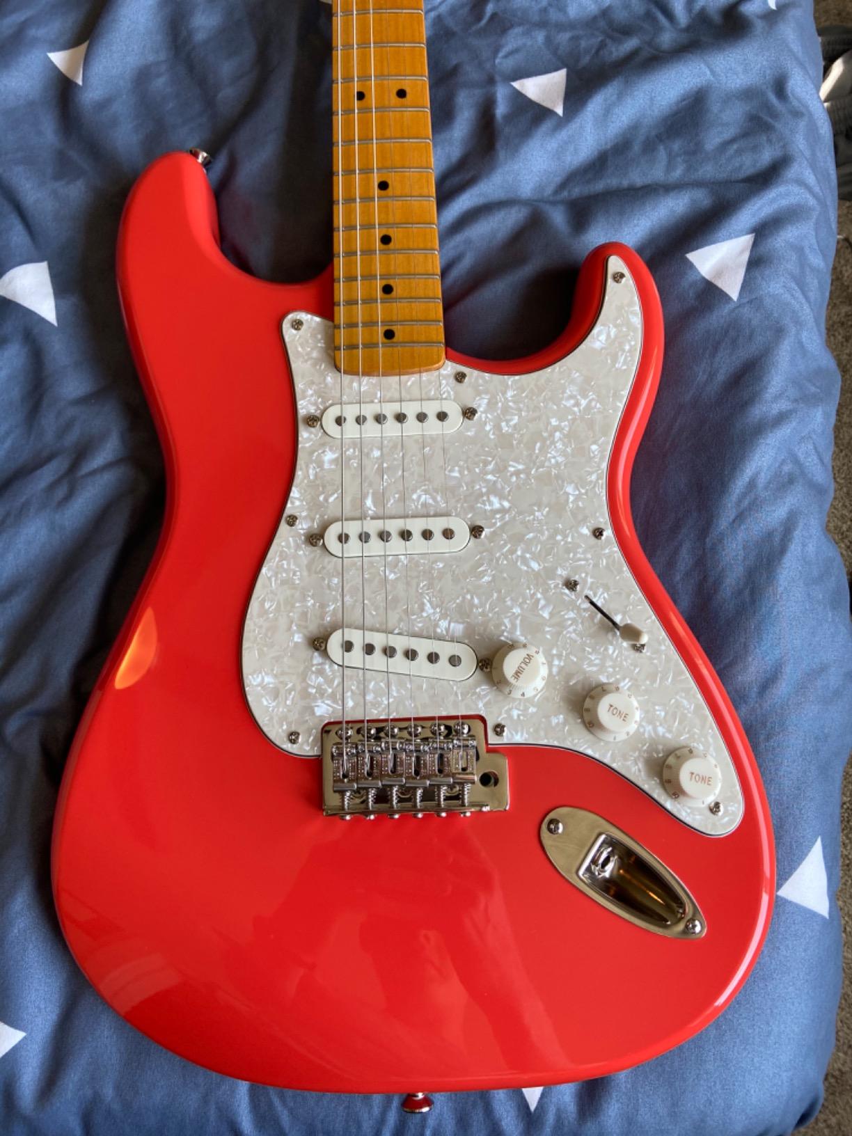 Squier Classic Vibe 60s Stratocaster Electric Guitar, with 2-Year Warranty, Lake Placid Blue, Laurel Fingerboard customer photo 2