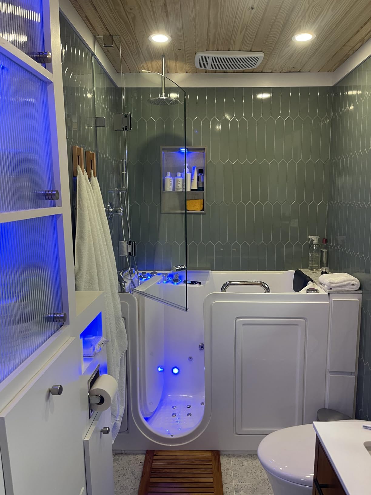 ANZZI Walk-In Tub 27 x 53 In Whirlpool and Air Bath Left Drain 12 Hydro Jets 18 Air Jets Inline Heater Quick Fill Faucet Handheld Shower ADA Seat Acrylic Spa White 110V | 2753WILWD customer photo 1