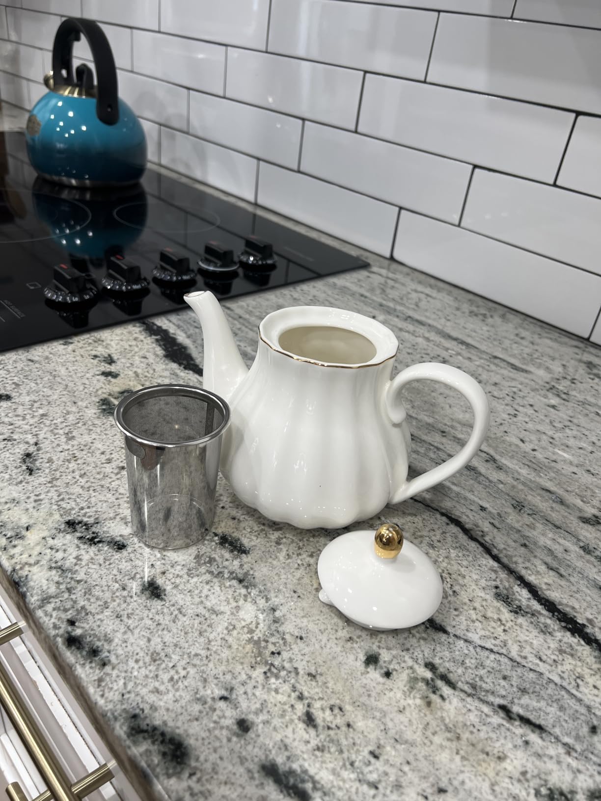 Sweejar Royal Teapot, Ceramic Tea Pot with Removable Stainless Steel Infuser, Blooming & Loose Leaf Teapot - 28 Ounce(White) customer photo 2