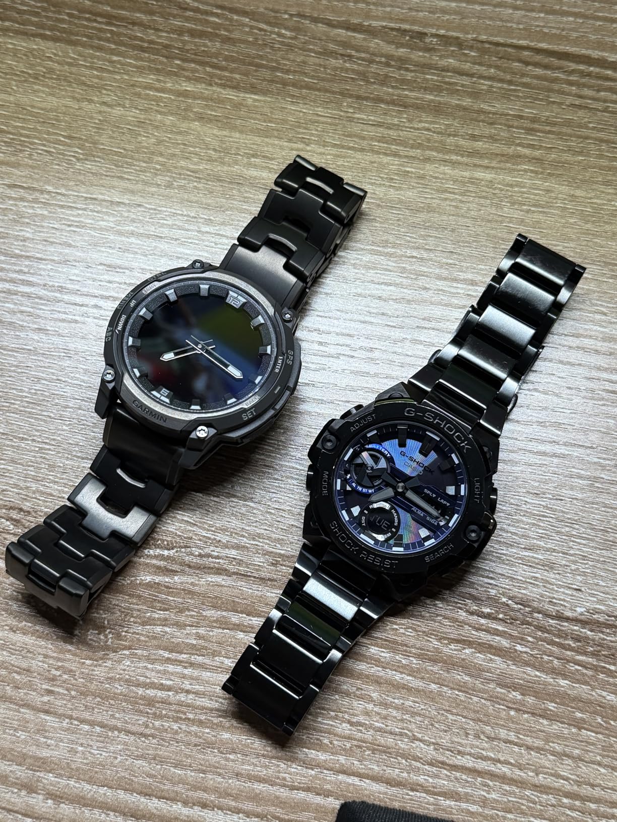 QuickFit 22 Watch Band - Vented Titanium Bracelet with Carbon Gray DLC Coating customer photo 2