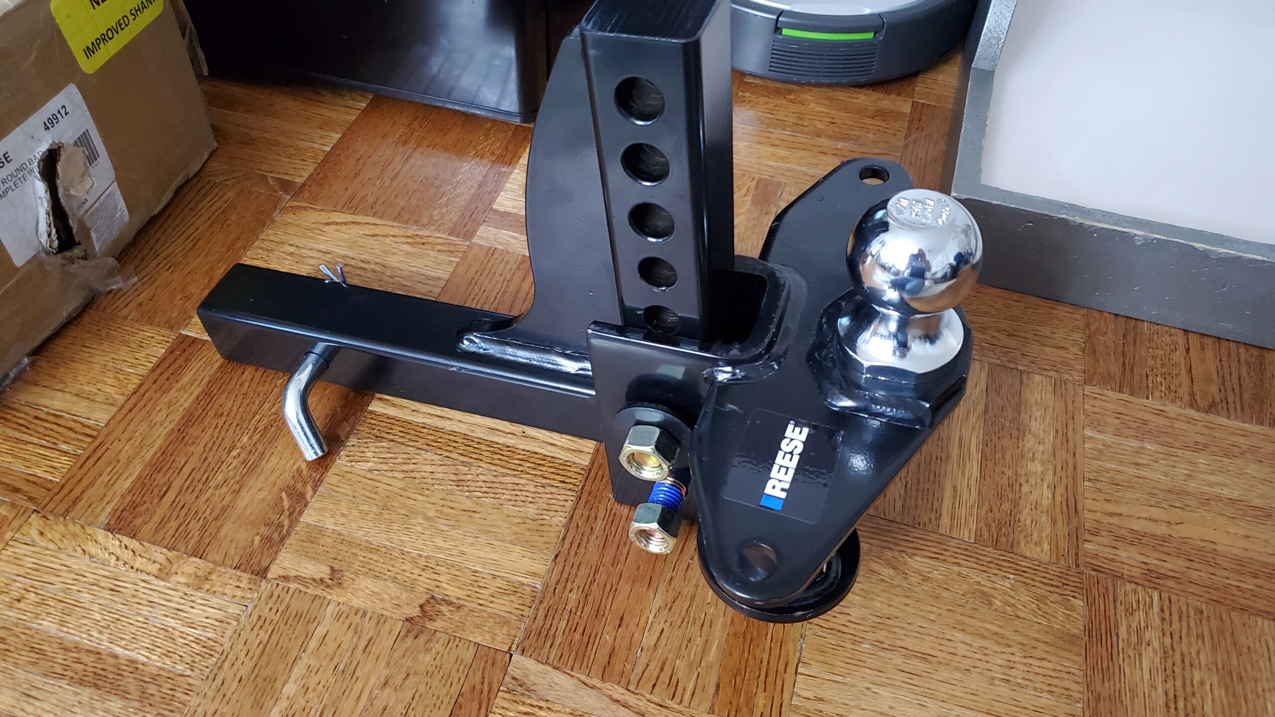 Reese 49912 Pro Round Bar Weight Distribution Hitch with Sway Control, 8,000 lbs. Capacity, Fits Up to 7 Inch Trailer Frames, 8.5 Inch Drop Shank Included customer photo 1
