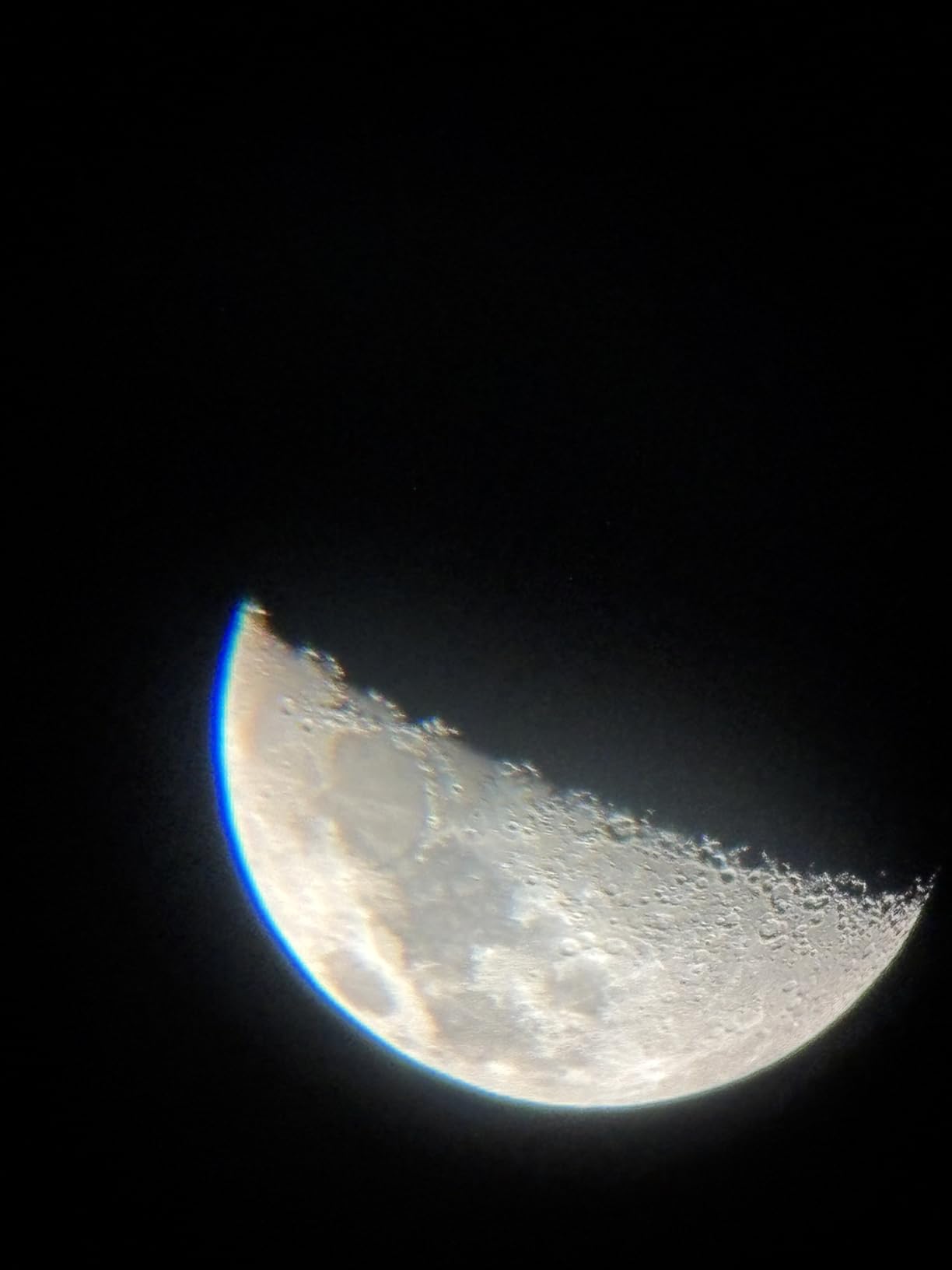 NASA Lunar Telescope for Kids - 90x Magnification, Includes Two Eyepieces, Tabletop Tripod, and Finder Scope- Kids Telescope for Astronomy Beginners, Space Toys, NASA Gifts (Amazon Exclusive) customer photo 1