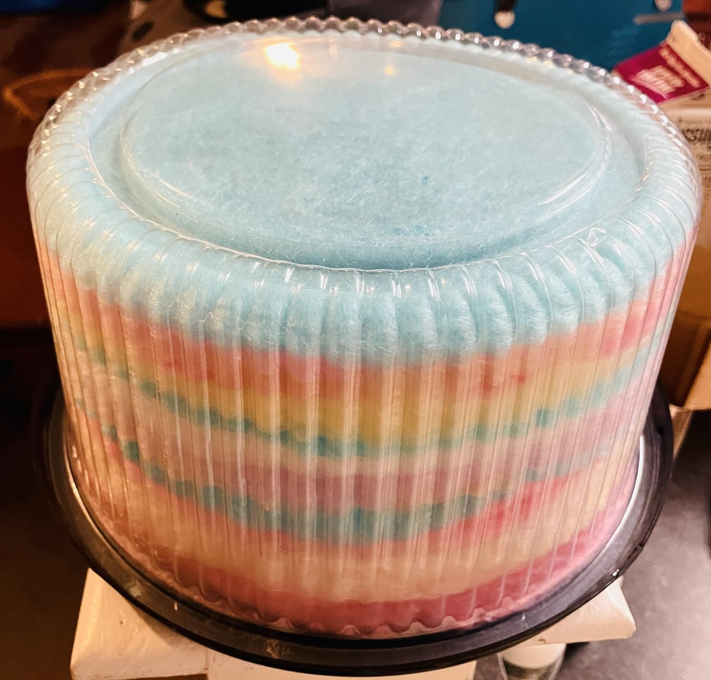 VIVO Blue 1030W Electric Cotton Candy Machine, Commercial Candy Floss Maker with 20 inch Stainless Steel Bowl, Includes Bubble Shield Cover and Sugar Scoop, Easy Home Use, CANDY-KIT-1B customer photo 2