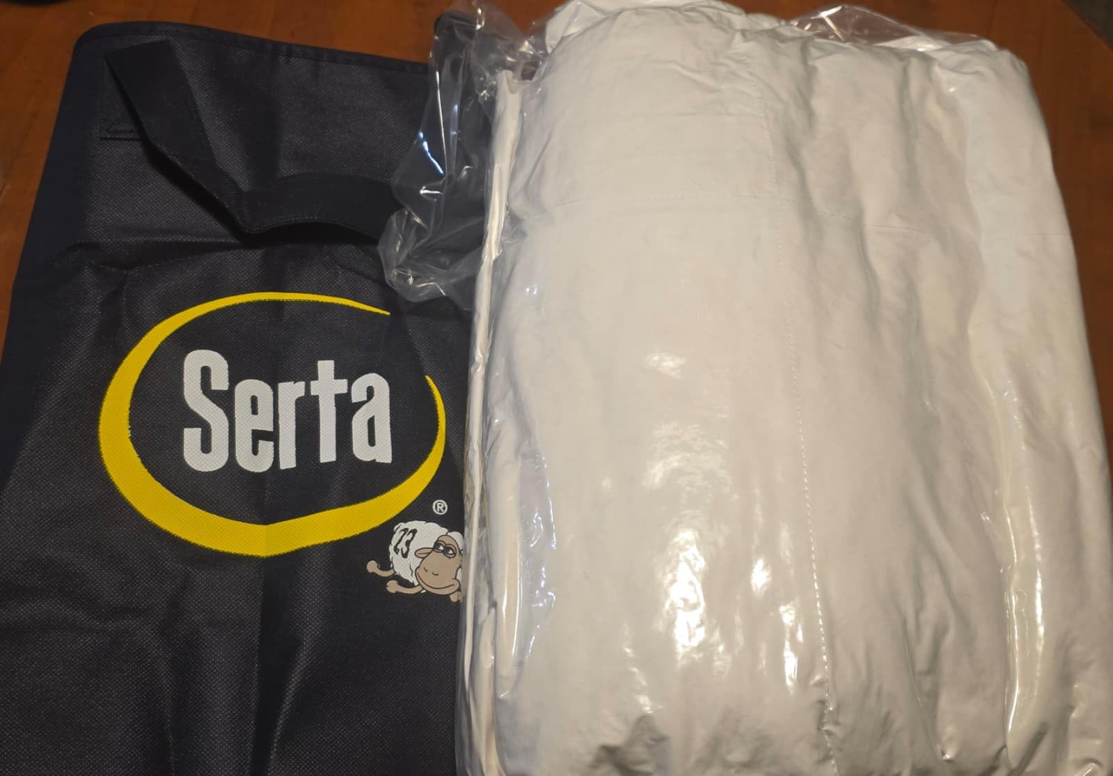 Serta Goose Feather Down Fiber Comforter King Size - 100% Cotton Cover Duvet Insert - Hotel Luxury Hypoallergenic Bedding Comforter All Season Medium Warmth 106 x 90 Inch White customer photo 1