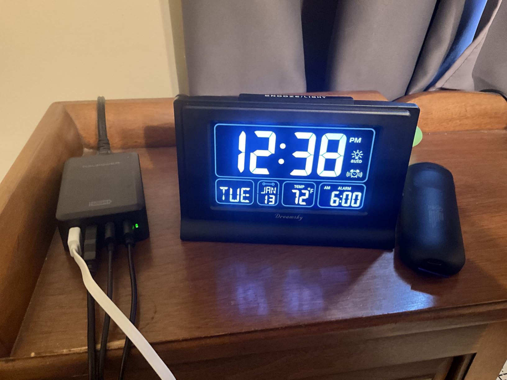 DreamSky Alarm Clocks for Bedrooms with Battery Backup, Auto Set Digital Clock with Date and Day of Week, Indoor Temperature Humidity, Moon Phase, Dimmer, Auto DST, USB Port customer photo 2