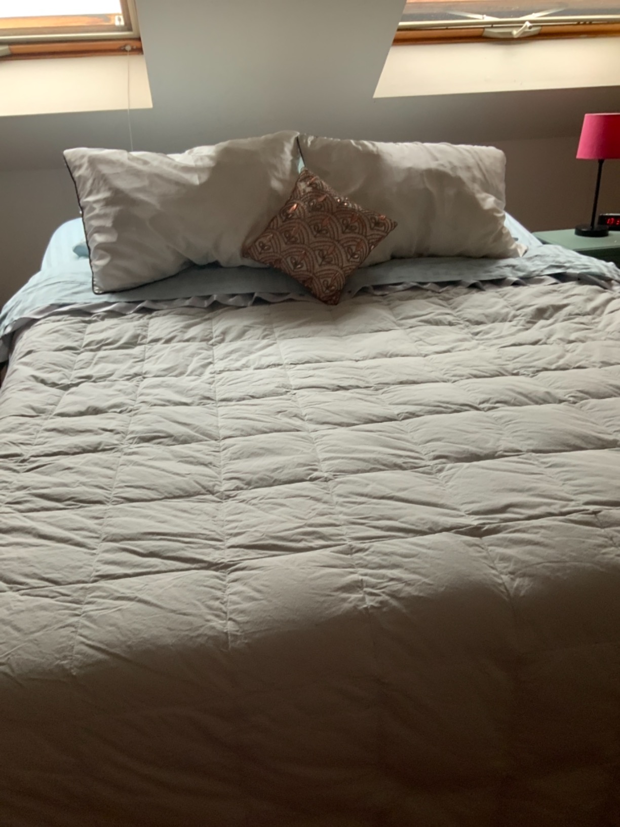 iDealBed 5i Custom Adjustable Bed Base, Wall Hugger, Massage, Zero-Gravity, Dual USB Charger, One Touch Comfort, Programmable Memory, Night Light, Advanced Smooth Silent Motion (Full) customer photo 1