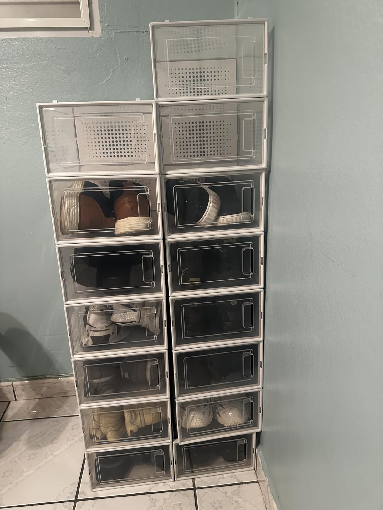SONGMICS Shoe Boxes, Pack of 12 Shoe Storage Organizers, Stackable Clear Plastic Boxes for Closet, Sneakers, 13.1 x 9.1 x 5.6 Inches, Transparent and White ULSP12SWT customer photo 2