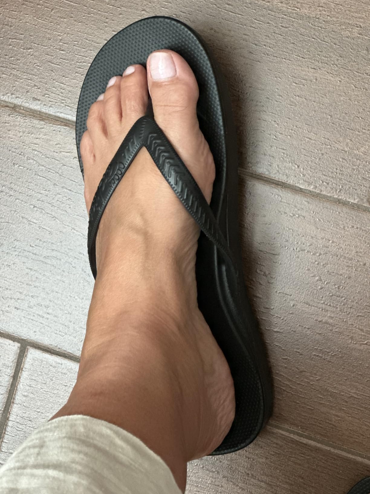 Arch Support Flip Flops for Men & Women - Orthotic Sandals for Plantar Fasciitis Relief - Lightweight, Cushioning, Shock-Absorbing Thong Sandals for Walking, Foot Pain & All-Day Comfort customer photo 2