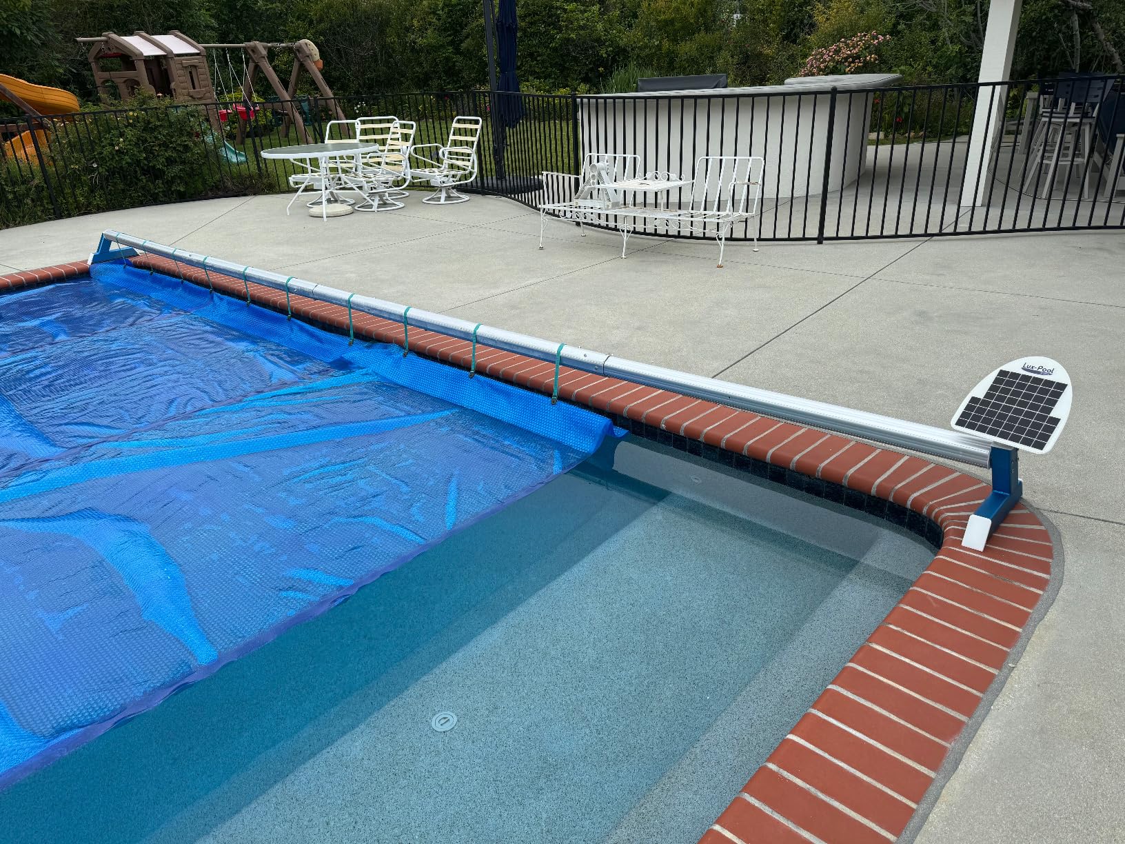 Automatic Motorized Solar Blanket Cover Reel/Roller for Pools up to 20x40' customer photo 1