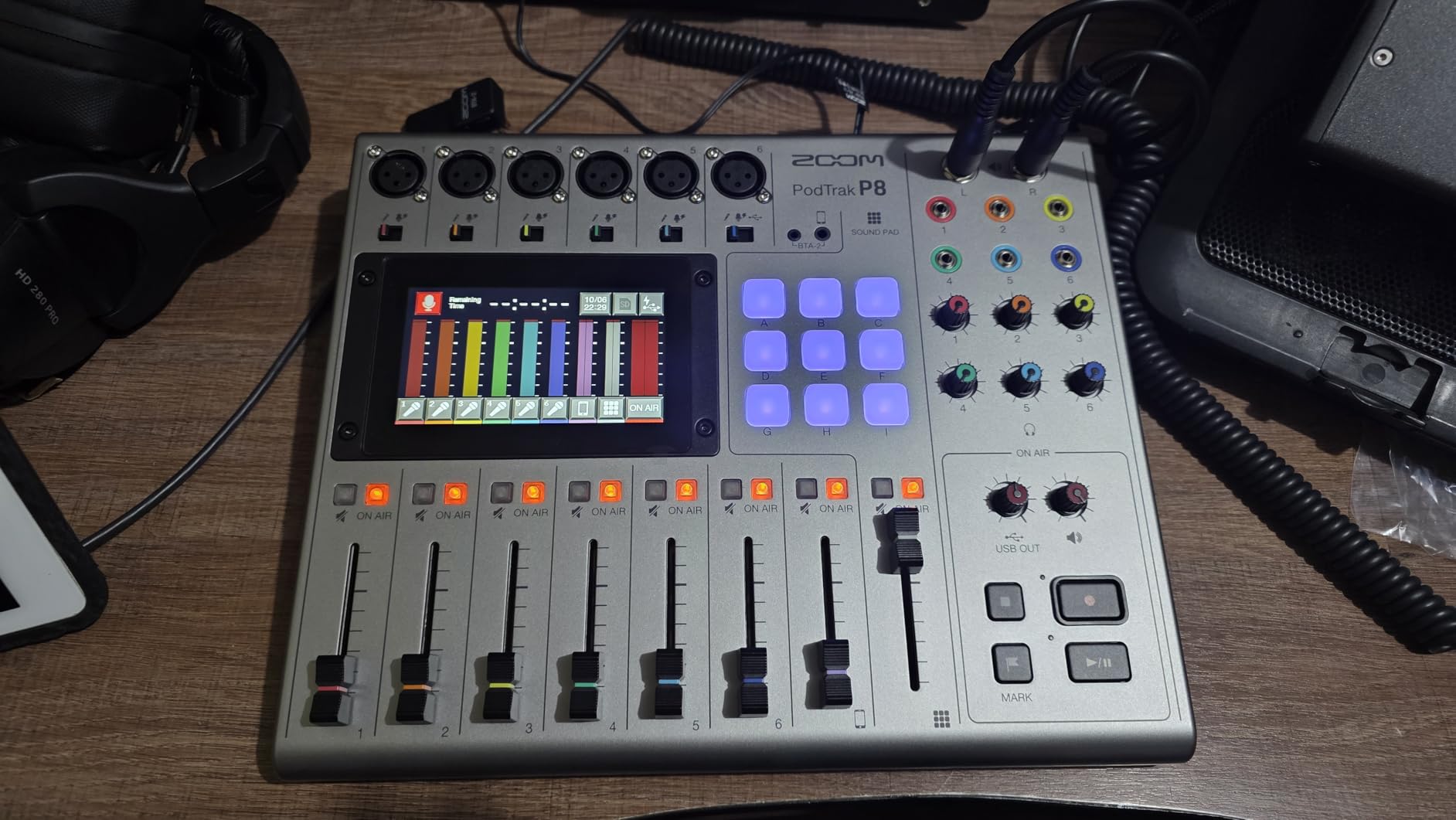 Zoom PodTrak P8 Podcast Recorder with 6 XLR Mic Inputs, 6 Headphone Outputs, Phone Input, Sound Pads, Onboard Editing, SD Recording, USB Audio Interface, Battery Powered customer photo 1