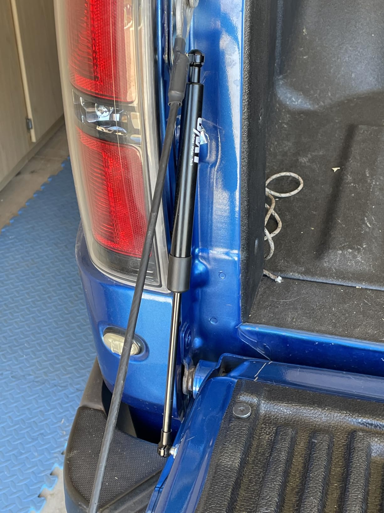 Orion Motor Tech Compatible with 04-14 F150 and 06-08 Lincoln Mark LT Tailgate Assist, Truck Tail Gate Lift Assist Tailgate Shock Compatible with 2004-2014 Ford F-150 & 2006-2008 Lincoln Mark LTS customer photo 1