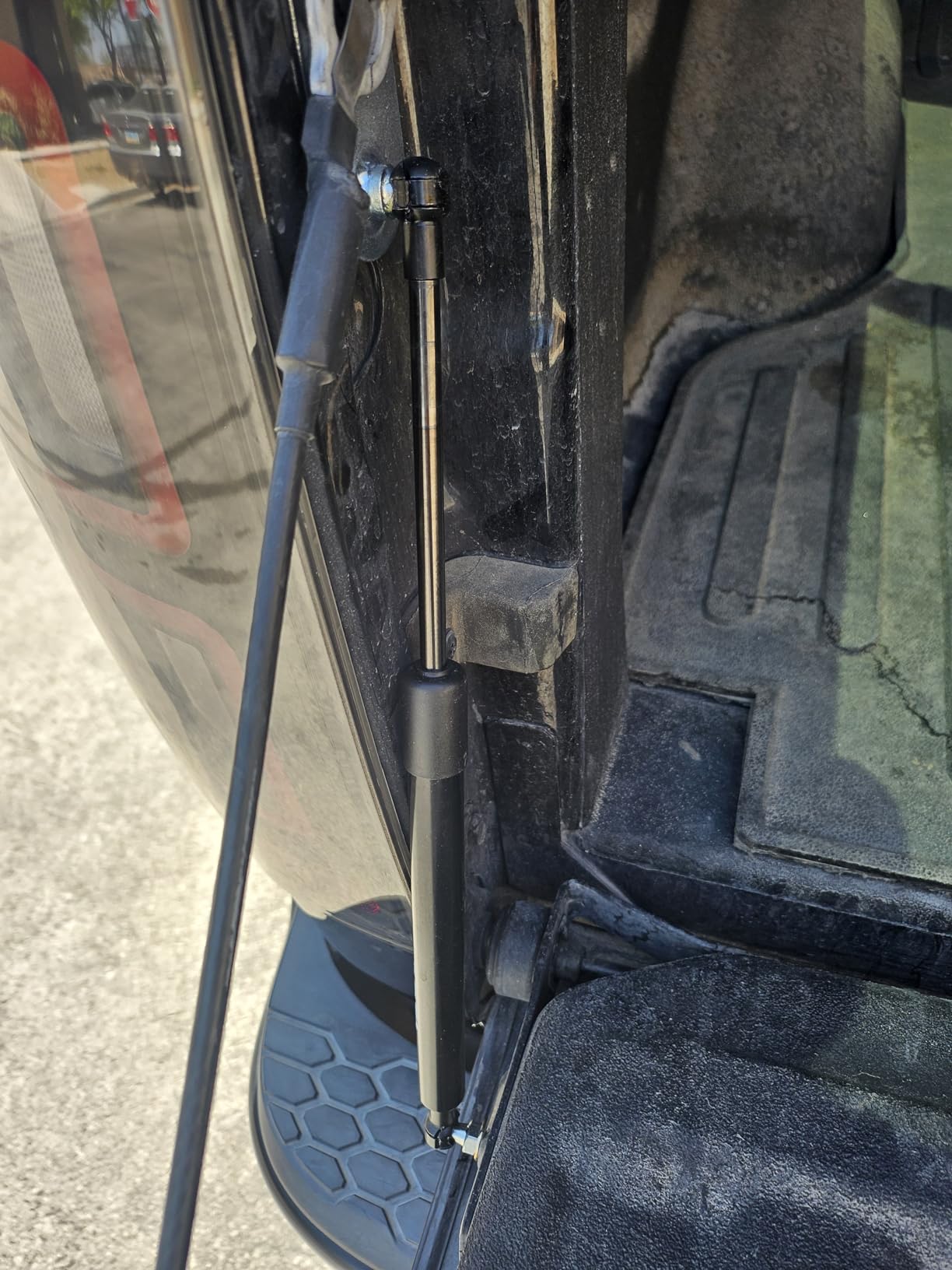 Orion Motor Tech Truck Tailgate Assist, Pickup Tailgate Lift Assist Kit Compatible with 2009 2010 2011 2012 2013 2014 2015 2016 2017 2018 2019 2020 2021 2022 2023 2024 2025 Dodge Ram 1500 2500 3500 customer photo 1