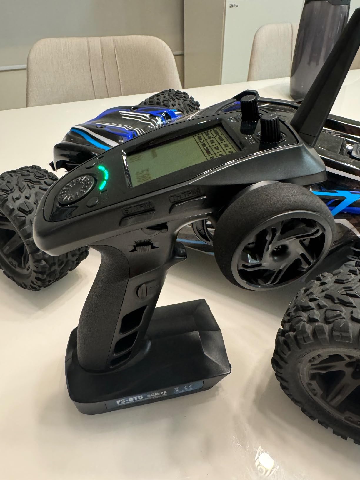 HOBBYMATE Flysky FS GT5 RC Transmitter with FS BS6 Gyro Receiver, 2.4Ghz 6 Channels RC Car Radio Transmitter and Receiver [F.S Protect, ABS Settingafe Out of Control, AFHDS 2A] customer photo 1
