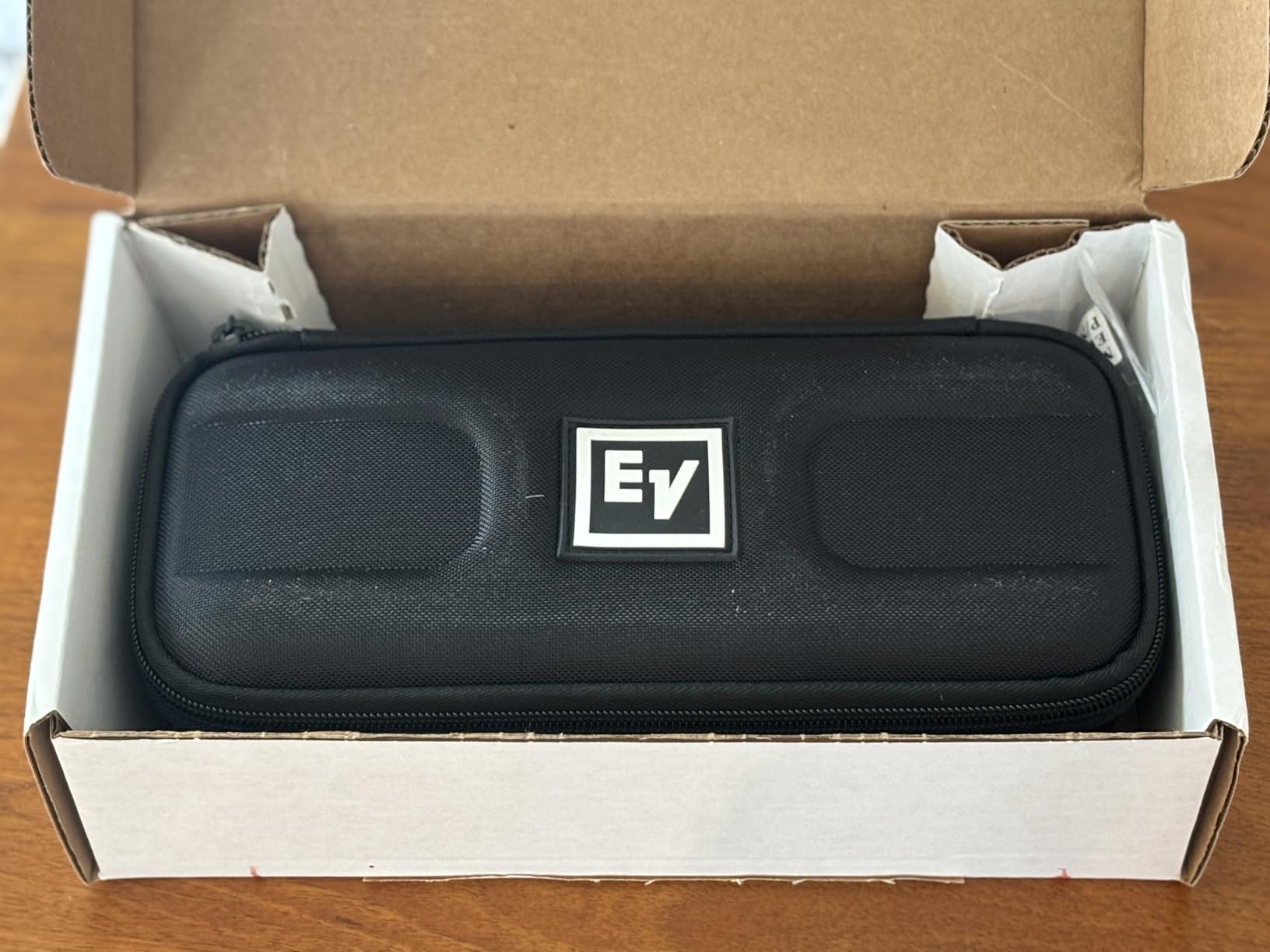 Electro-Voice RE20-BLACK Dynamic Broadcast Announcer Microphone customer photo 1